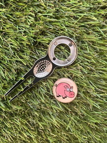 PINK PIG GOLF BALL MARKER AND PITCH REPAIR TOOL