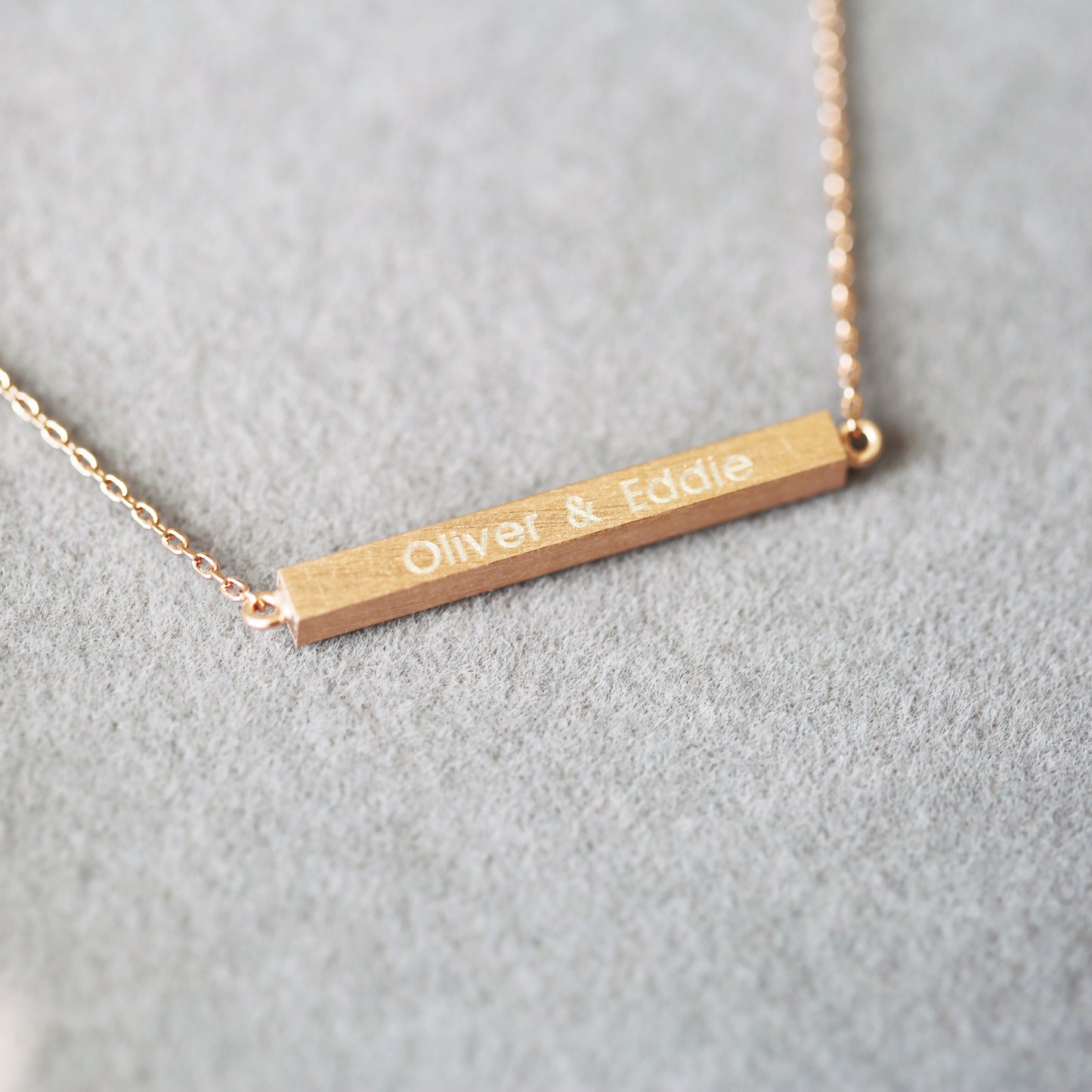 Collier horizontal personnalisé