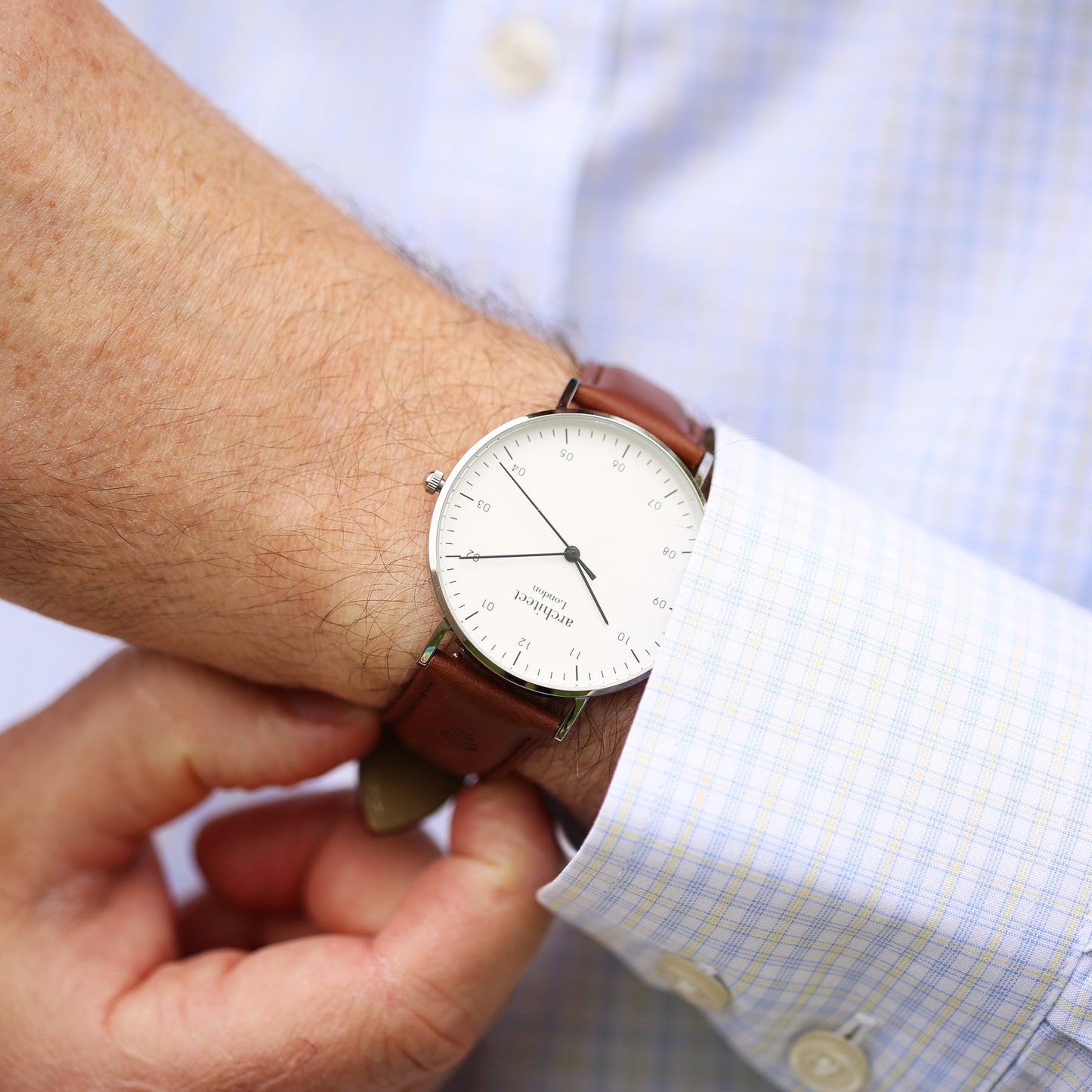 Montre à paiement sans contact - Architect Zephyr pour homme + bracelet en noyer + gravure de police moderne