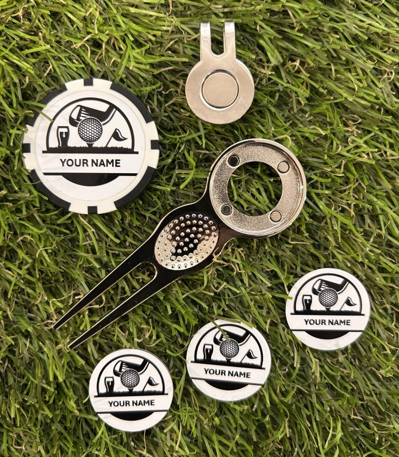Personalise your combo golf set and poker chip with any name / nickname