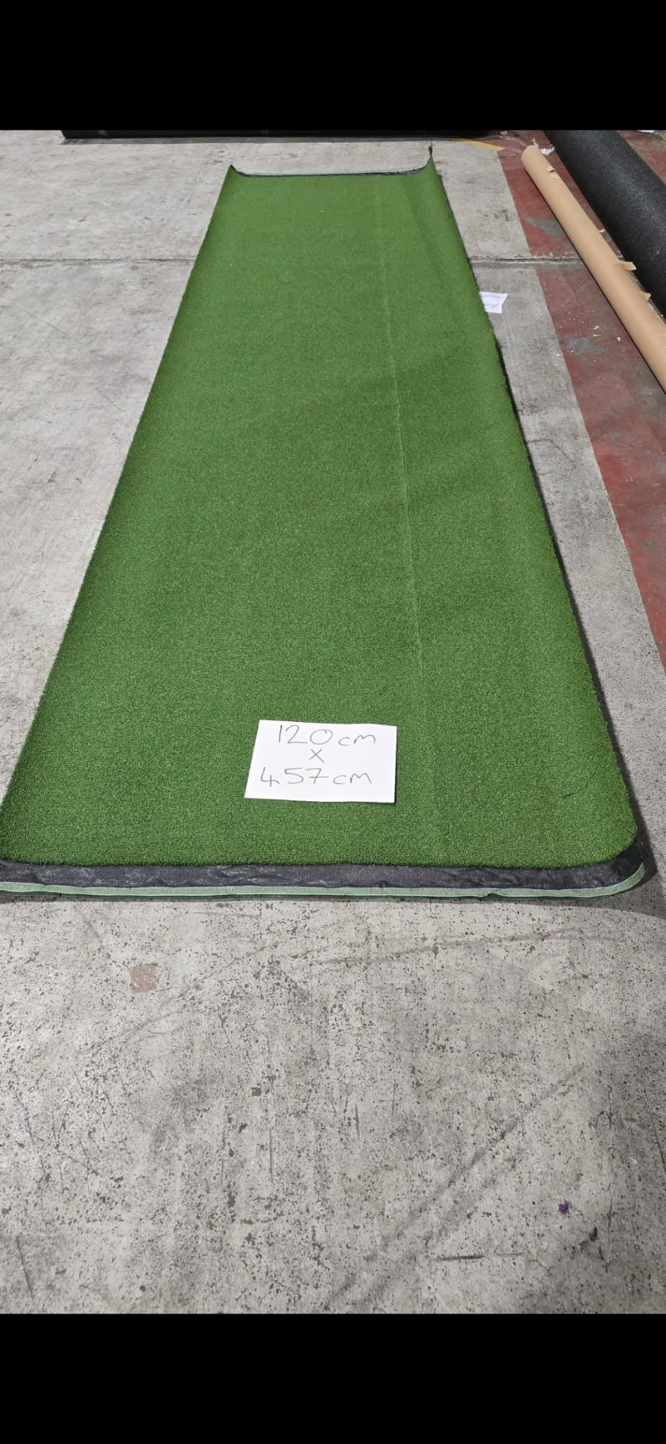 Premium Putting Turf 120cm x 457 cm off Cut 40% reduced from retail - Free Delivery