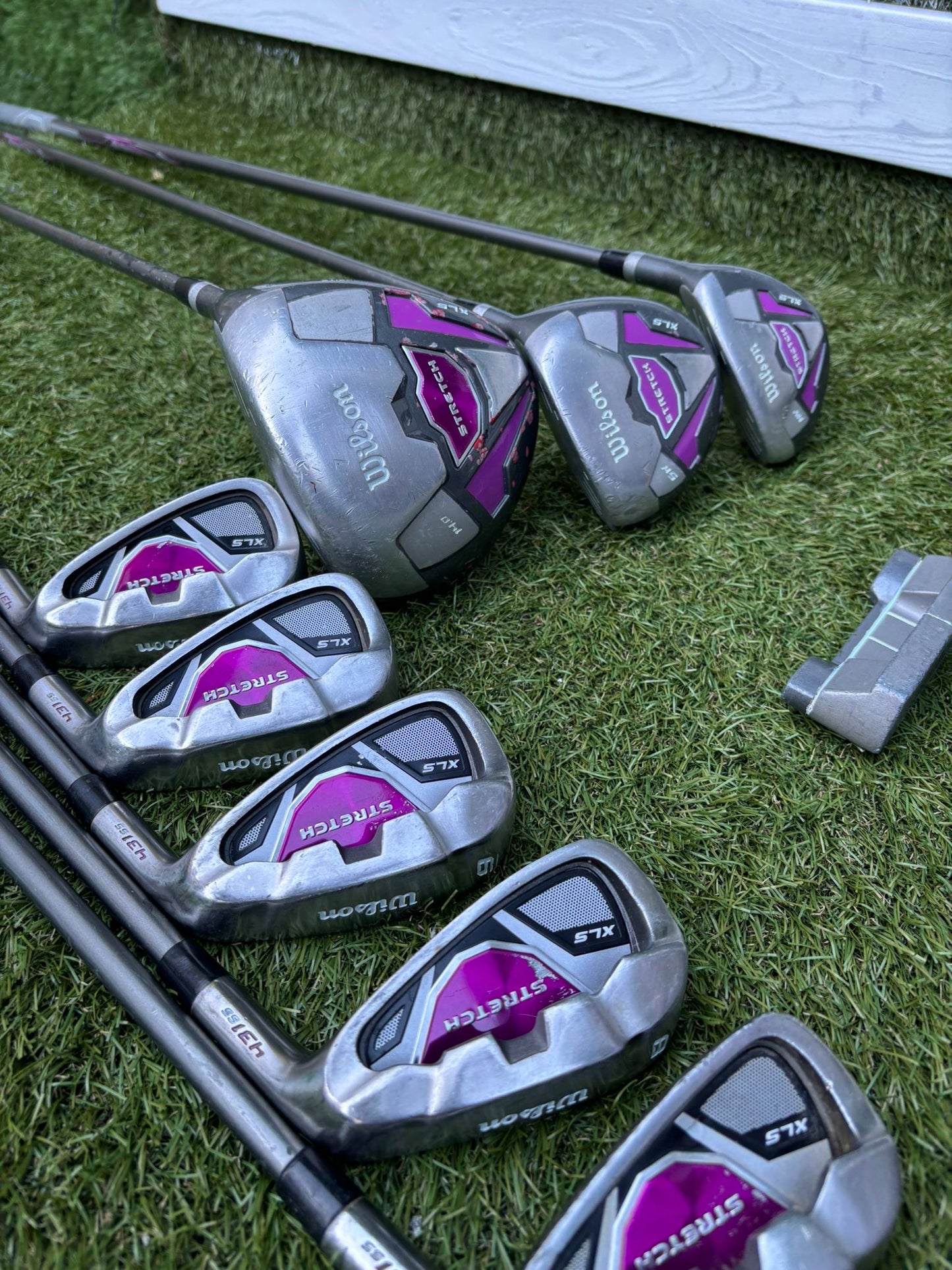 🔥 Wilson Stretch XLS Ladies Set (7–SW) + Driver / 5 Wood / Hybrid + Matching Bag