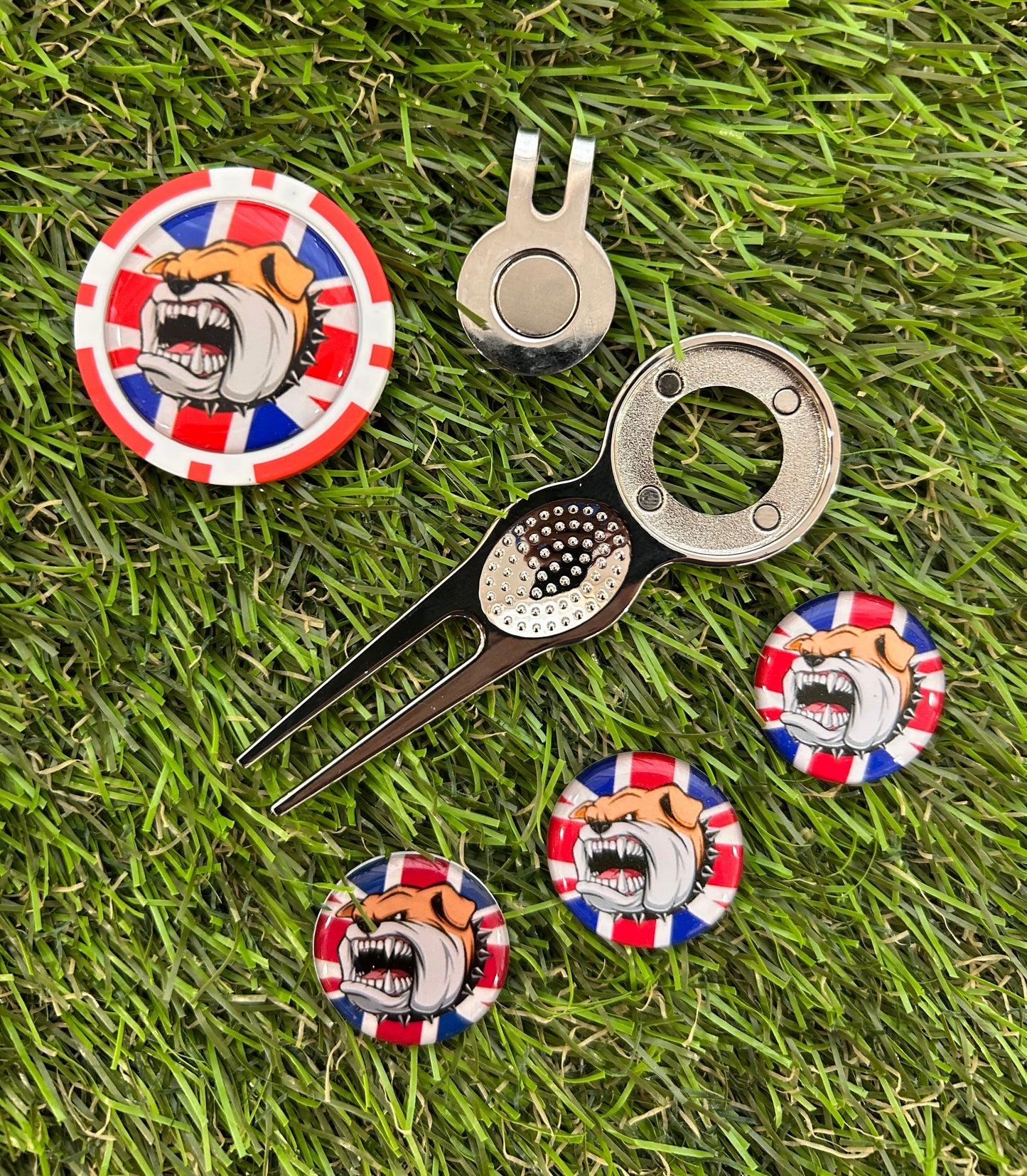 British Bull Dog Union Jack Flag Traditional metal pitchfork Combo Set with Poker Chip