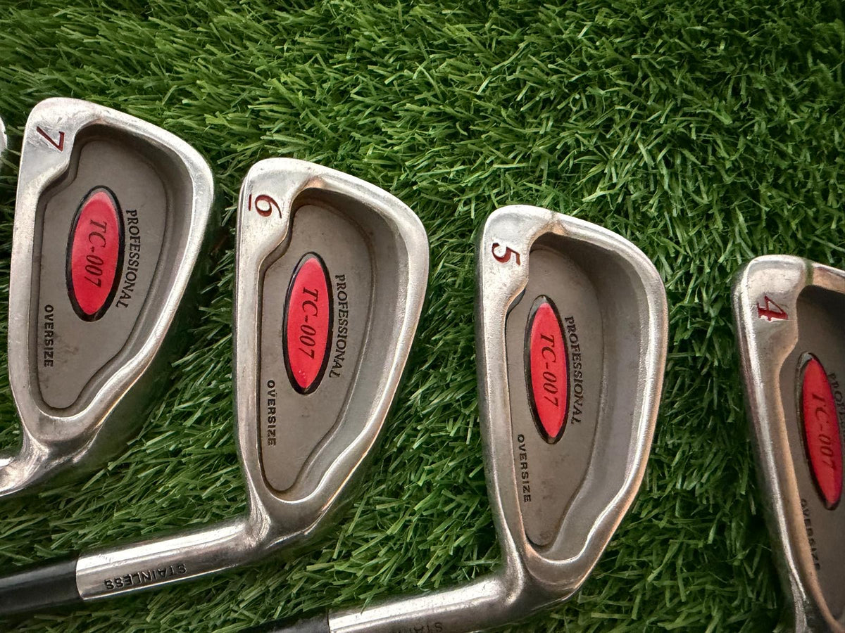 Men’s Right-Handed Regal Golf Set – Beginners to Mid Handicap Golfers excellent used condition!