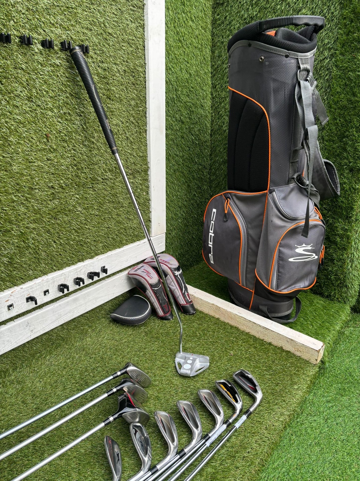 Wilson Deep Red Woods + ProStaff Irons + Cobra Stand Bag – 11 Club Golf Set