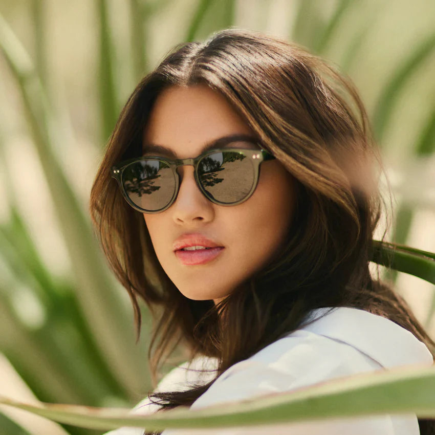 TATE Retro Round Unisex Sunglasses in Emerald Green by WMP Eyewear