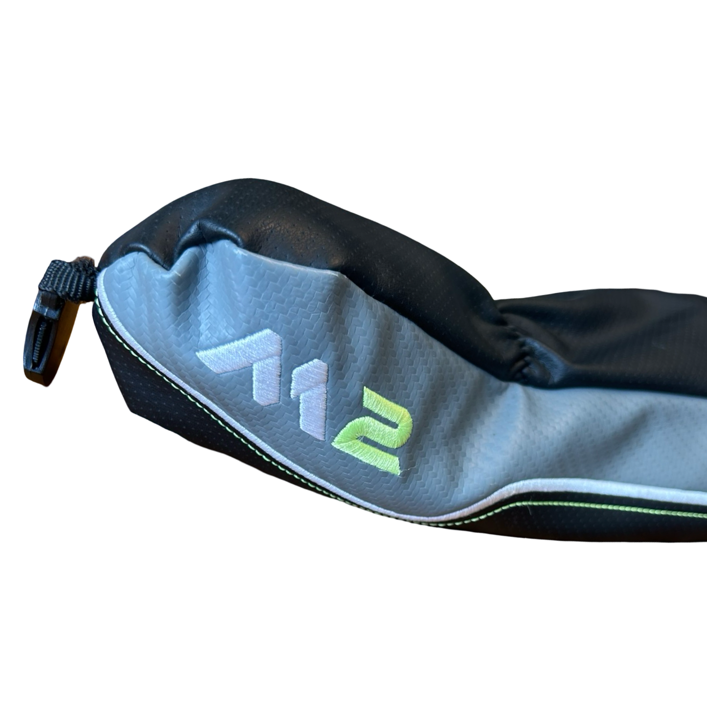 TaylorMade M2 5 Wood 18 Degree Graphite Regular Flex Shaft Golf Pride Head Cover Included Mid Size Grip - RH