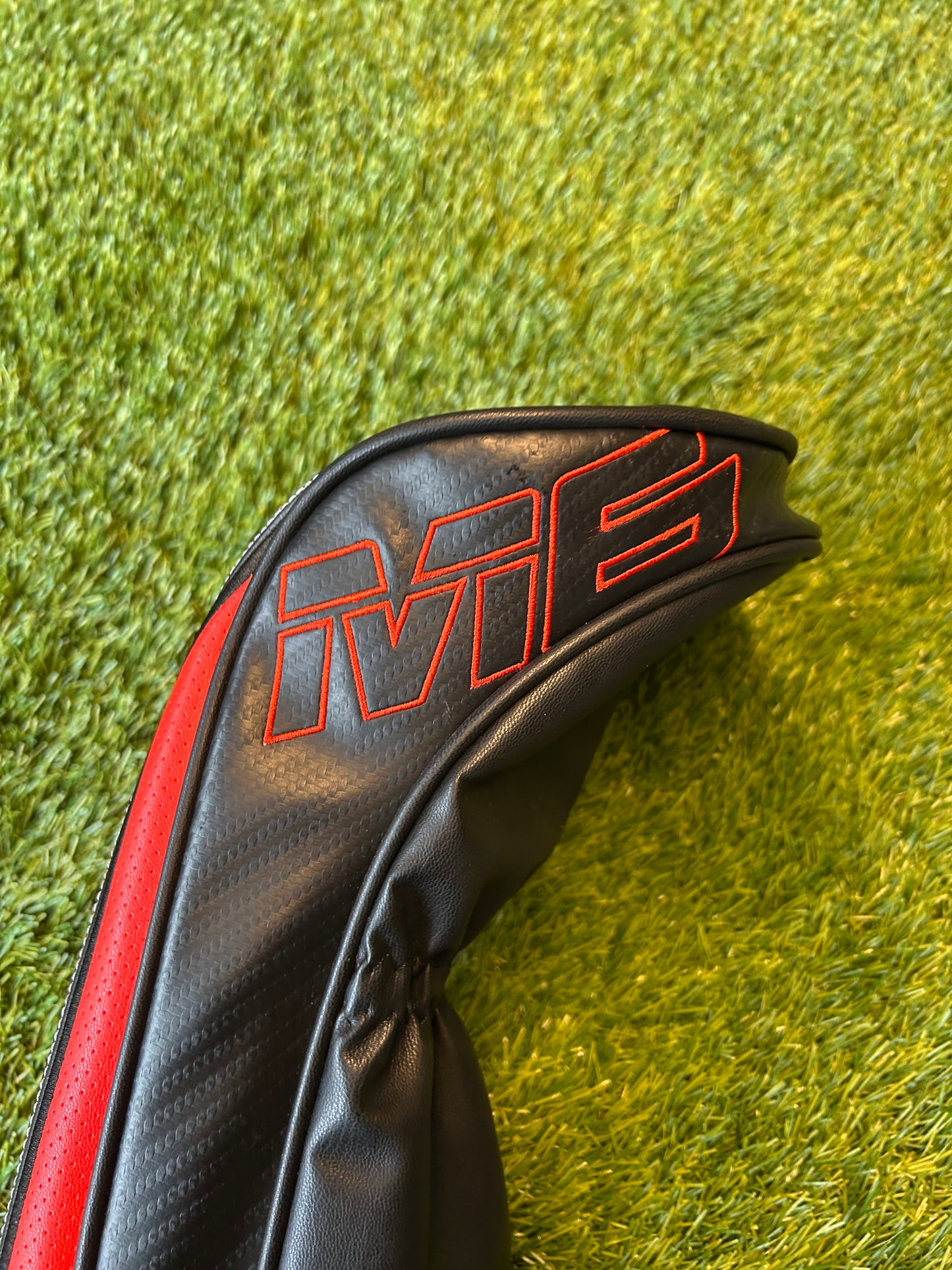 Taylormade M6 10.5 Degree Driver Head ONLY With Head cover - RH