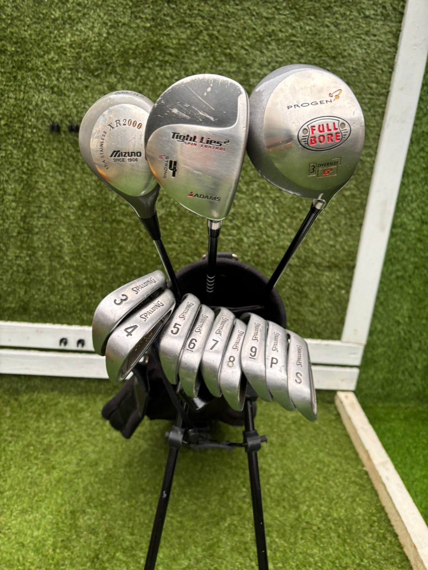 Starter Set – Spalding Pro Flite Gold 3–SW + Woods + Bag (13 Clubs) £95.00 Delivered