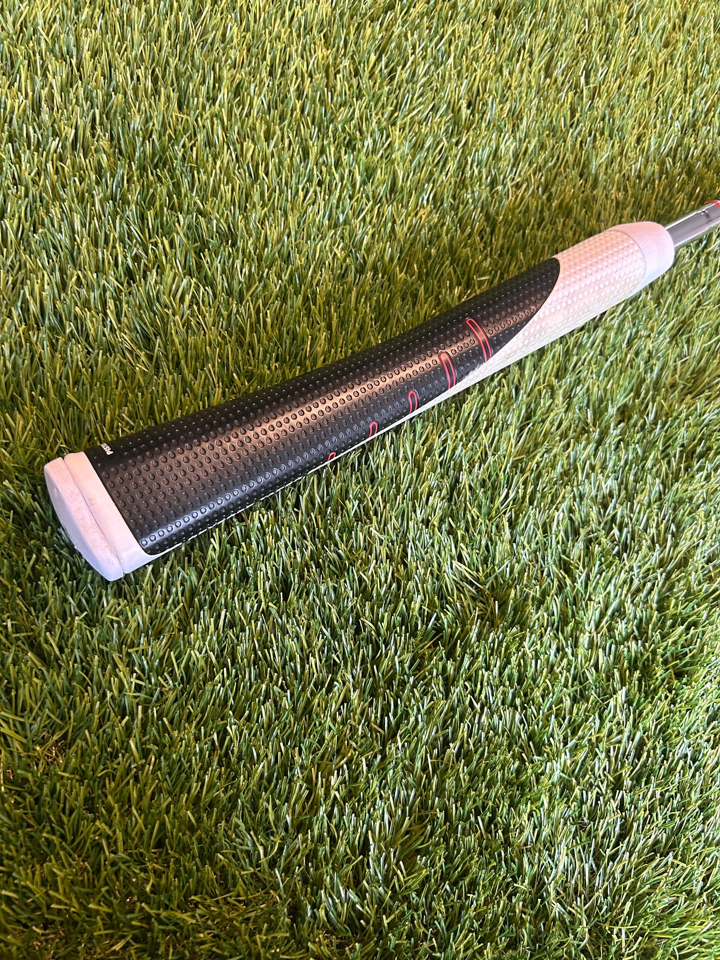 Taylormade Rosa 35 Inch Putter Steel Shaft Reverse Taper Large Pistol Golf Pride Grip - RH Head cover included