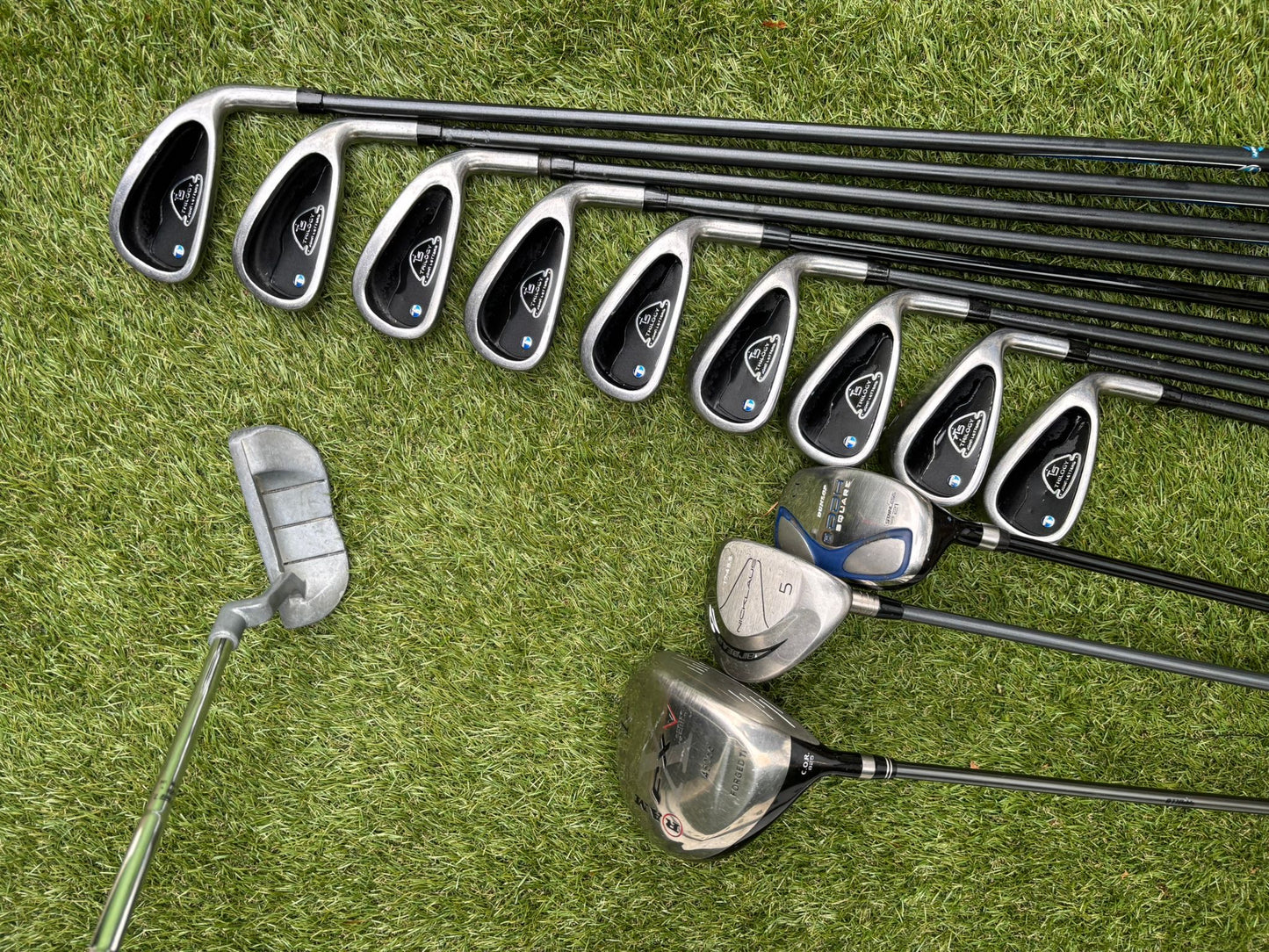 John Letters Trilogy T5 Graphite Iron Set + Woods & Motocaddy Bag