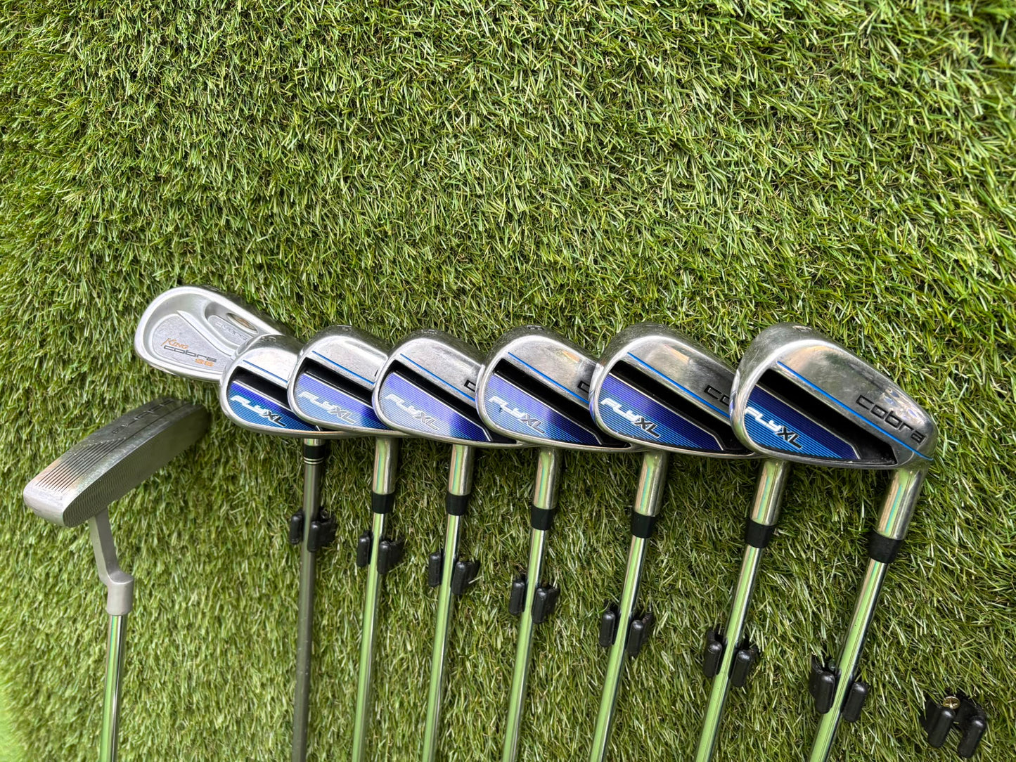 Cobra FLY-XL Complete Golf Set, Matching Woods, Hybrids, Irons & Cobra Ultralight Pro Stand Bag