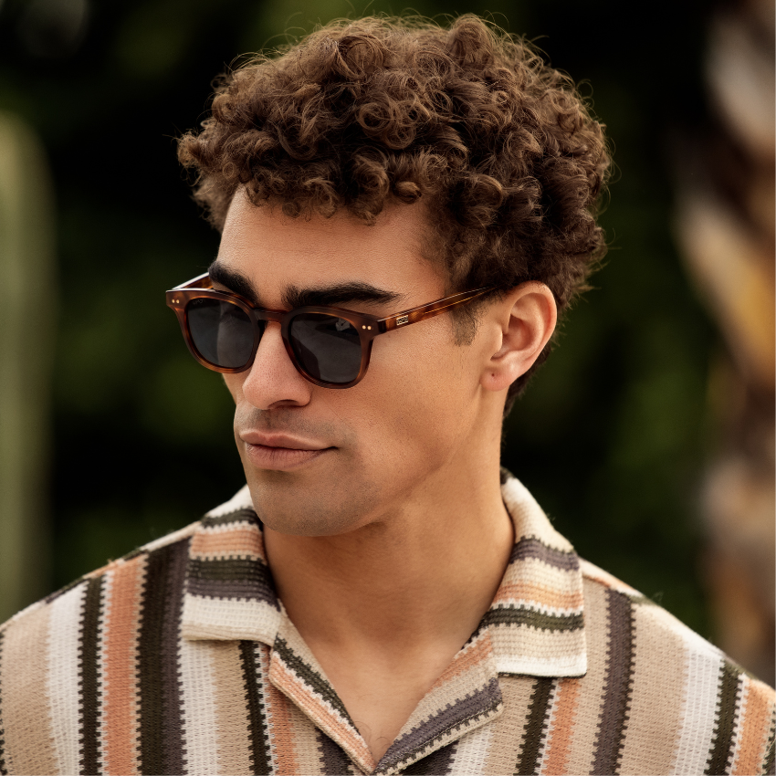 Lunettes de soleil polarisées pour homme CLARK Mid-Century en écaille Saddlewood par WMP Eyewear UK