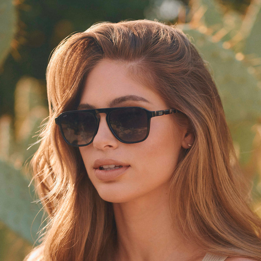 EMERSON Black Beige Tort / Black Gradient Lens by WMP Eyewear