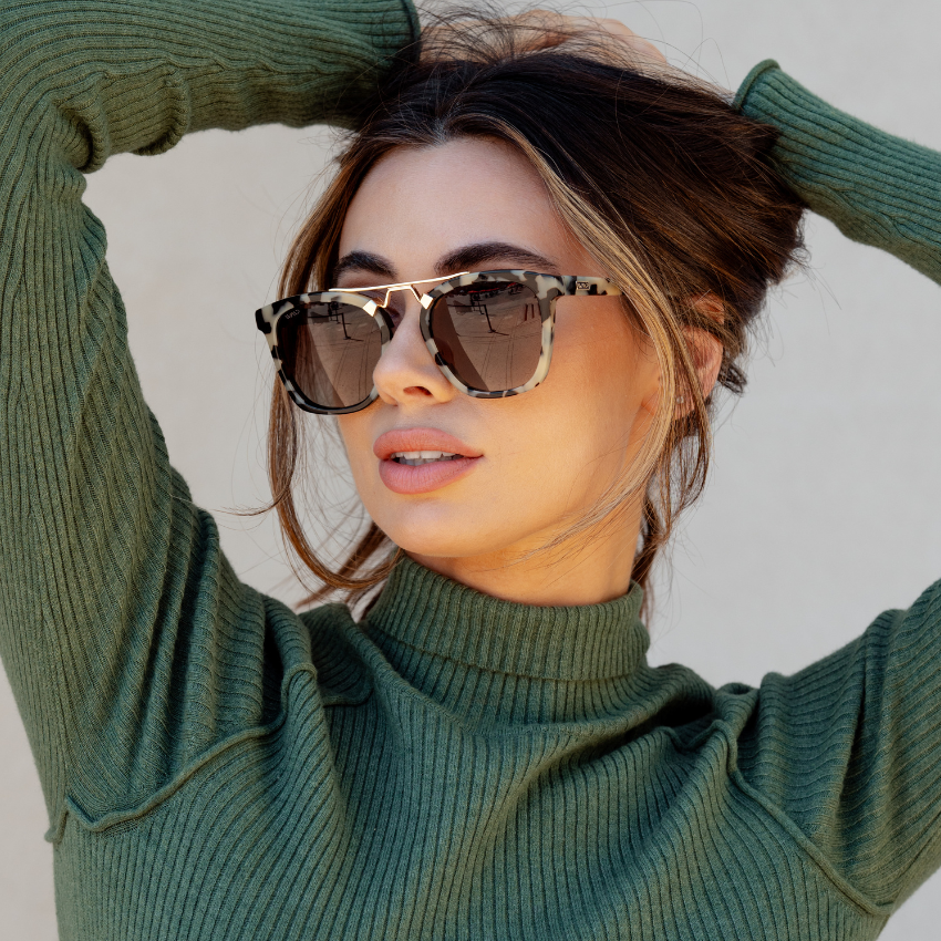Lunettes de soleil oversize DEMI pour femme, couleur écaille beige, par WMP Eyewear UK