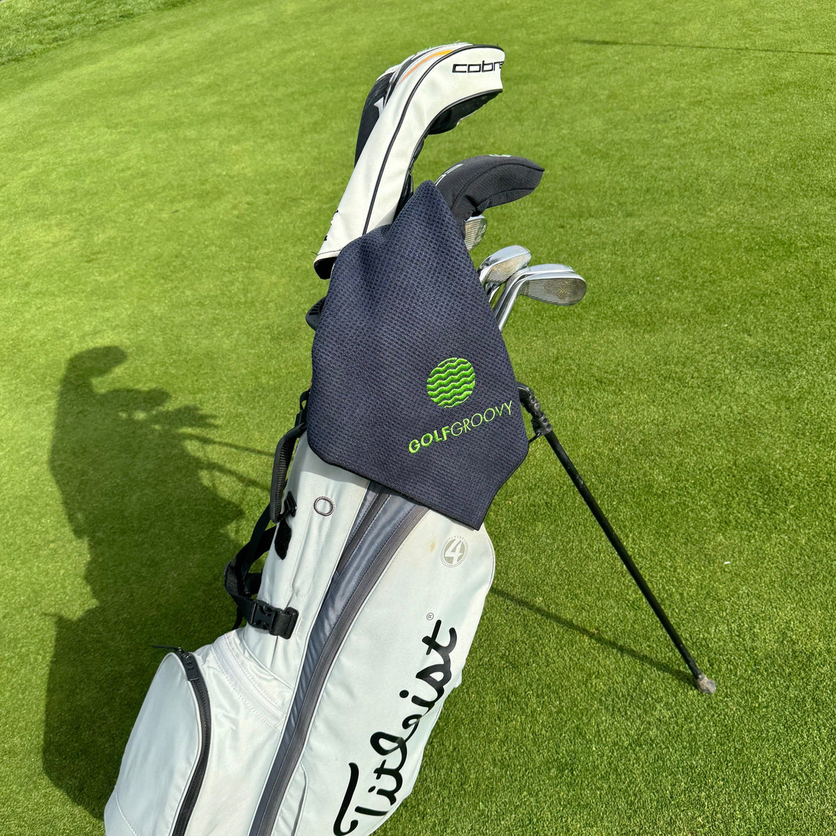 Magnetic Golf Club Cleaning Bundle with Brush & Clip