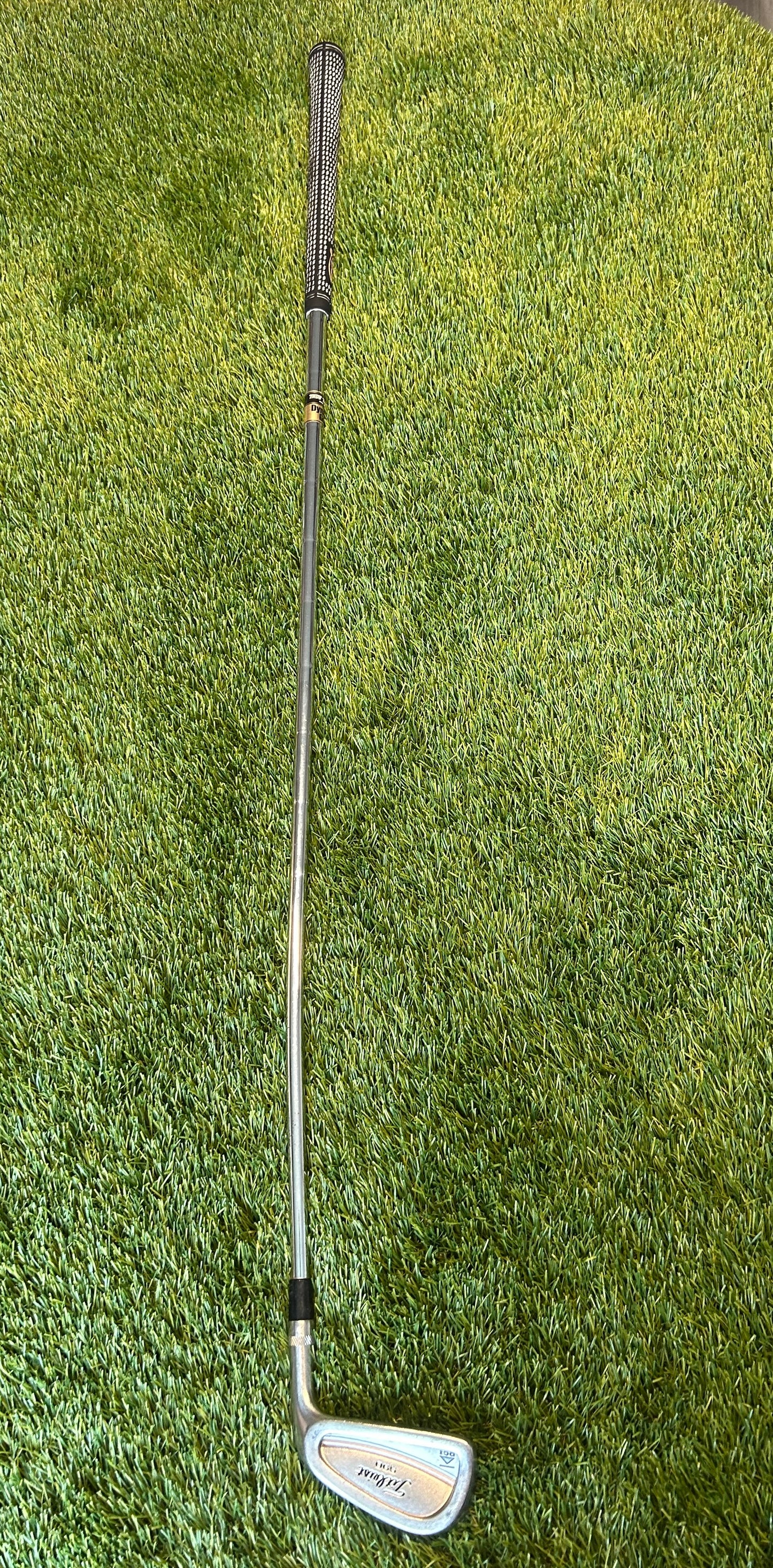 Titleist 990 5 Iron Steel Dynamic Gold S300 Shaft - RH