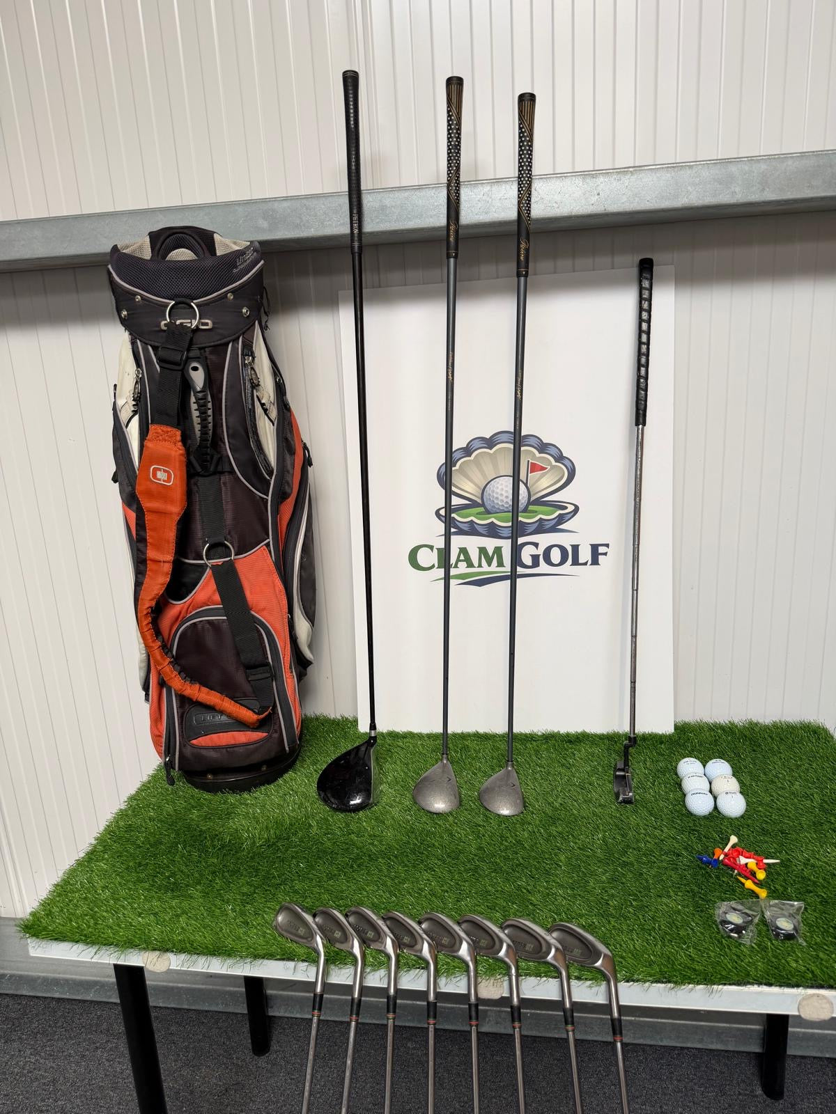Men’s Right-Handed Petron Golf Set – Ideal for Beginners to Mid Handicap Golfers - everything you need to get out on the course and all in excellent used condition!