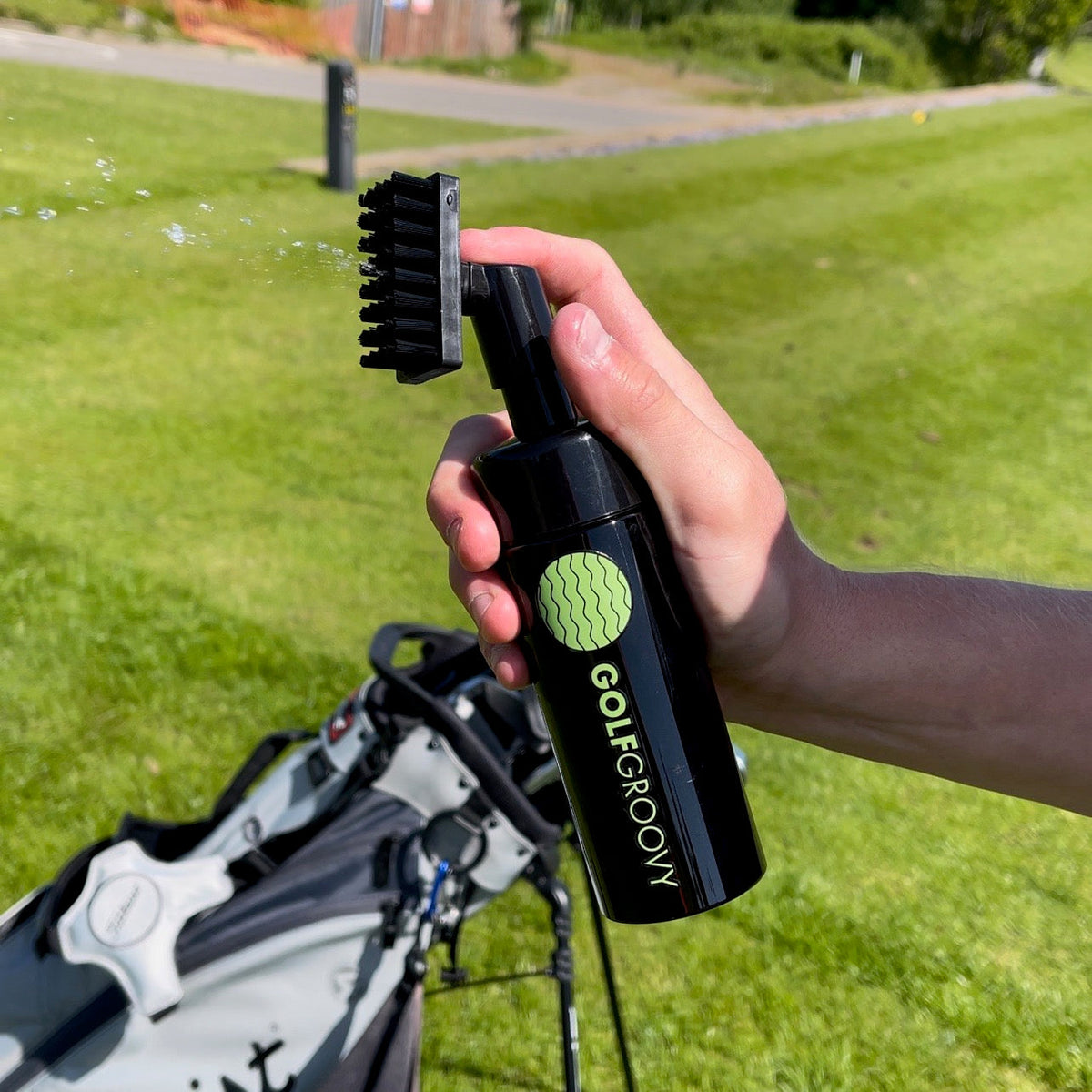 Magnetic Golf Club Cleaning Bundle with Brush & Clip