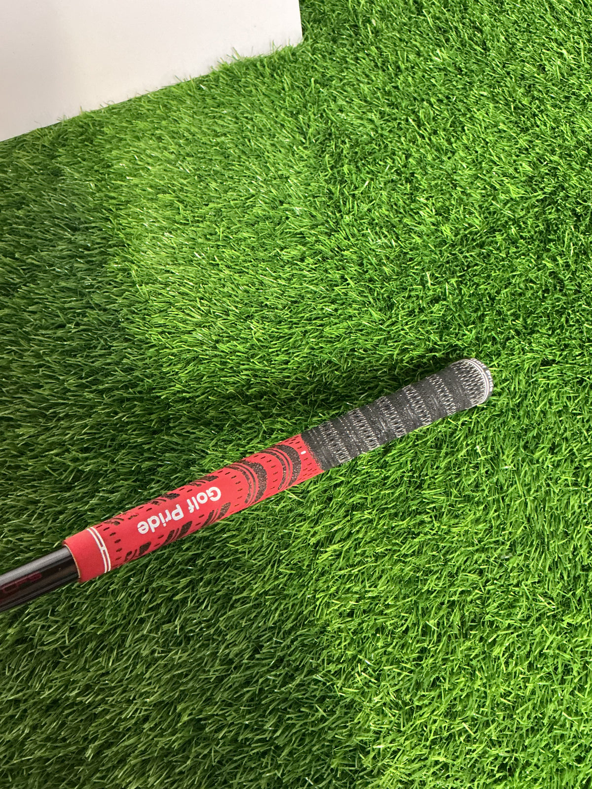 Pre-Owned Mens RH Yonex 10.5 Degree Driver Stiff Flex