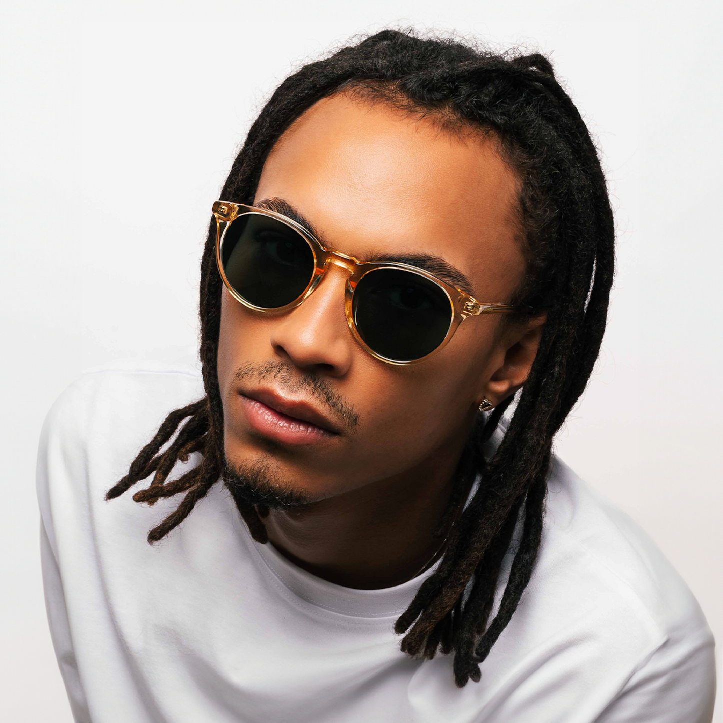 Lunettes de soleil DEPP Champagne Green SMALL par Messy Weekend Livraison gratuite au Royaume-Uni