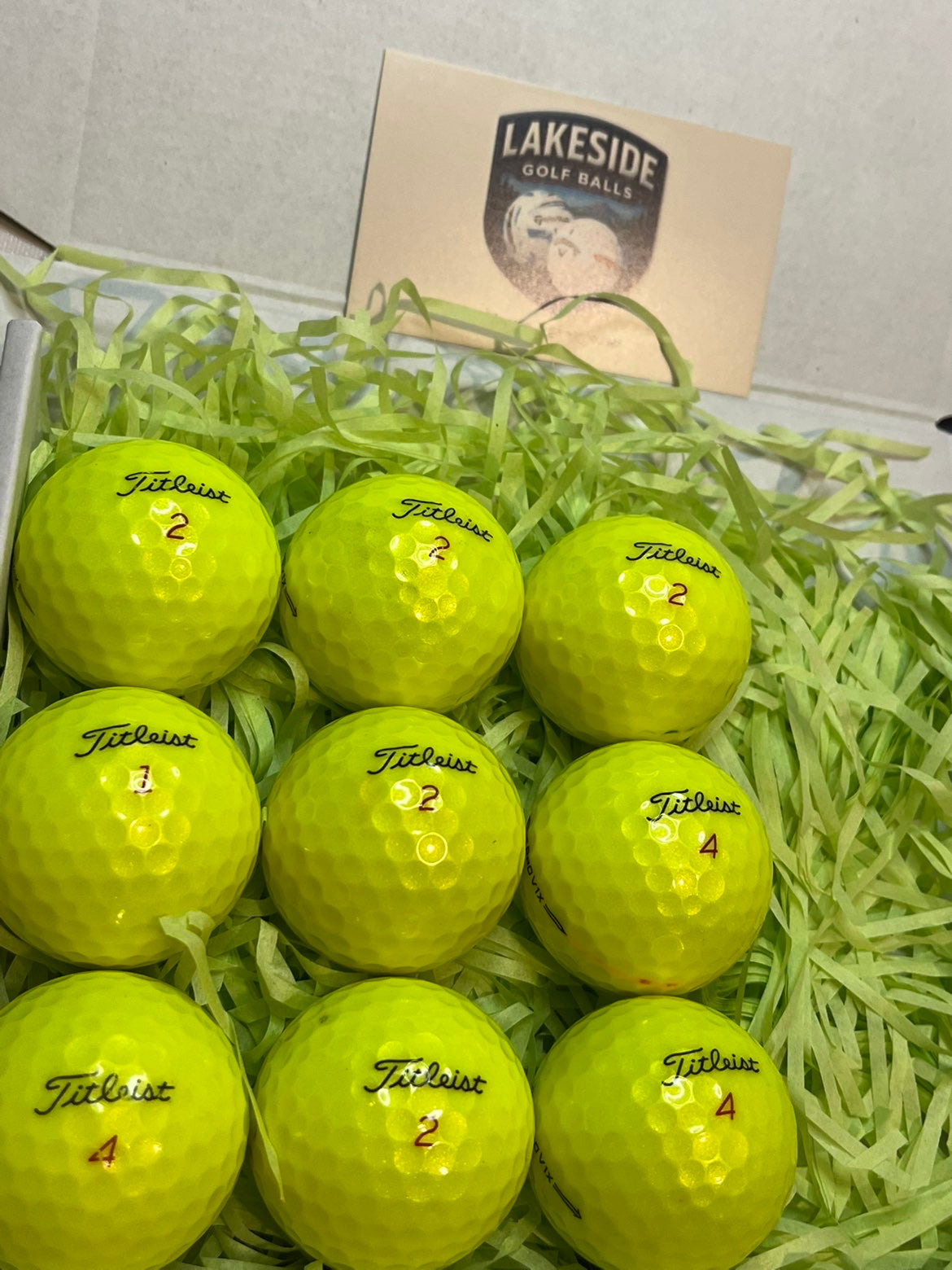 12 Titleist Pro V1X Optic Golf balls