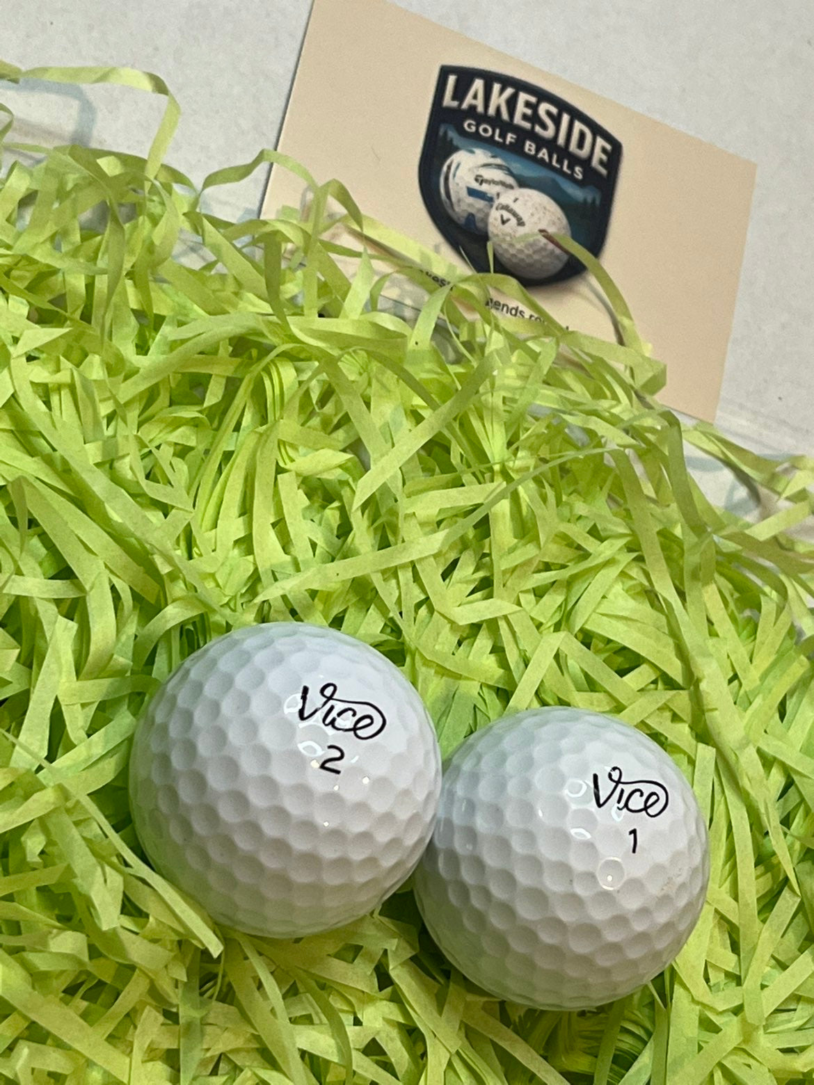 12 Vice Pro White Golf balls