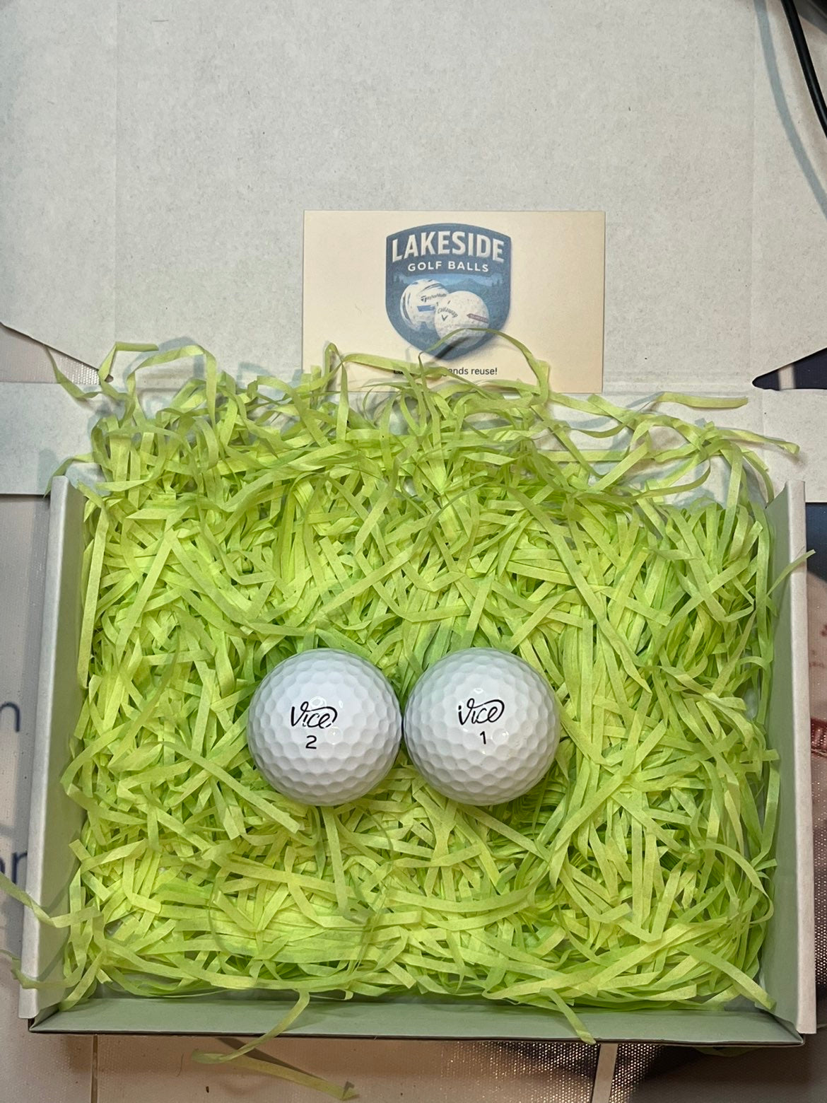 12 Vice Pro White Golf balls