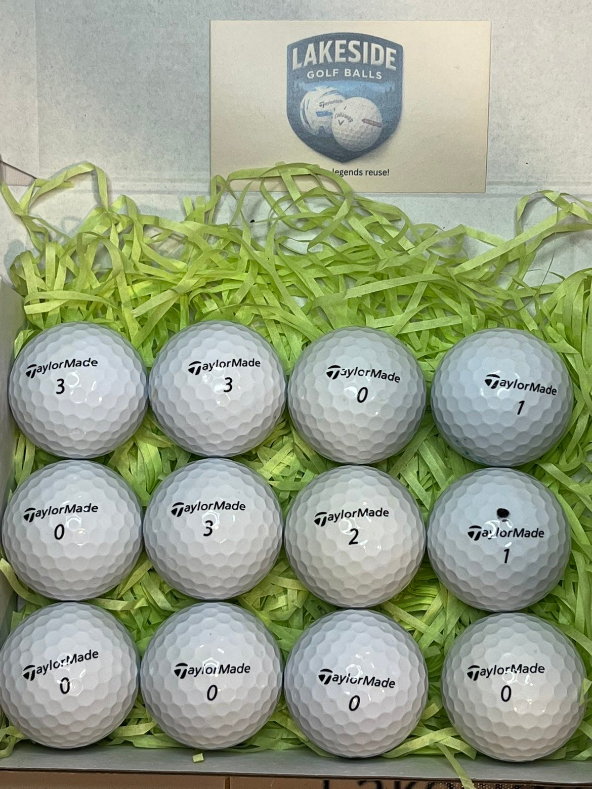 12 Taylormade Soft Response White Golf Balls