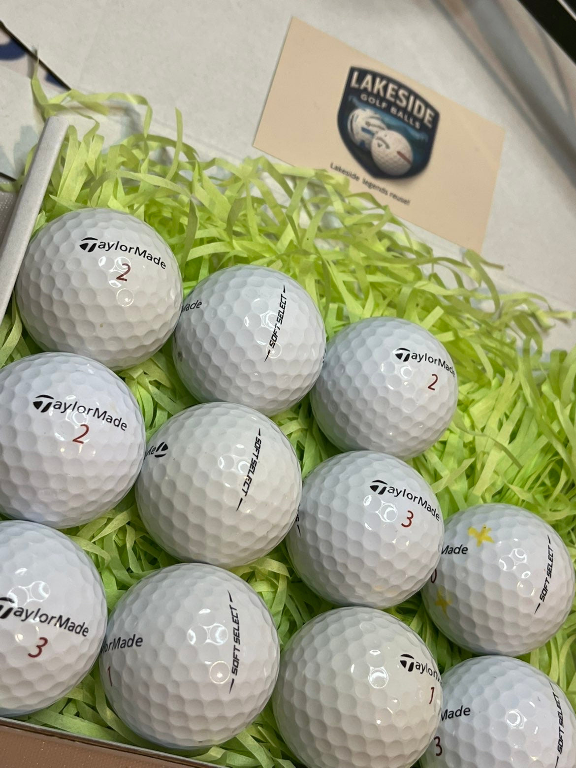 12 Taylormade Soft Select White Golf Balls