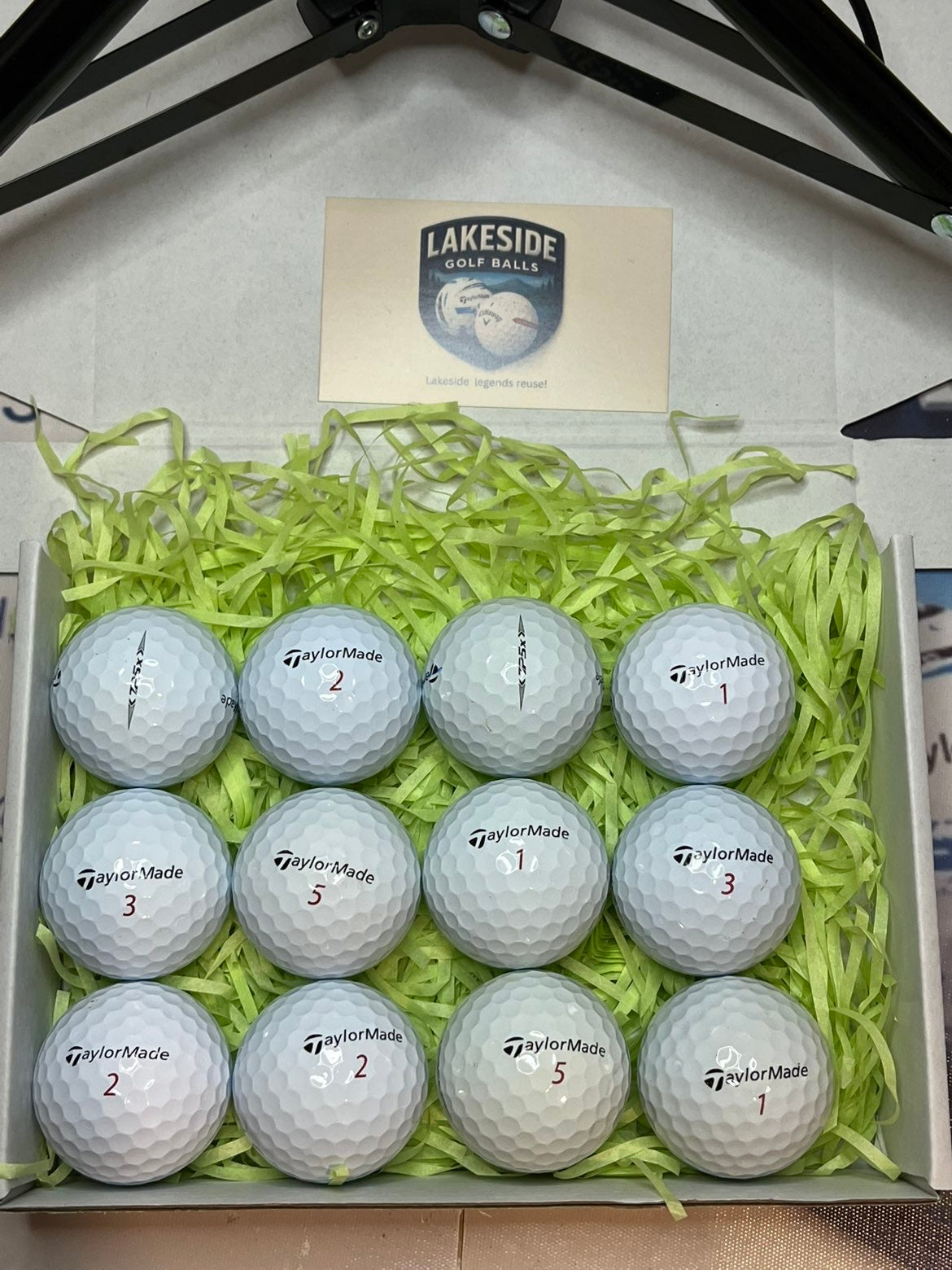 12 Taylormade TP5X White Golf balls