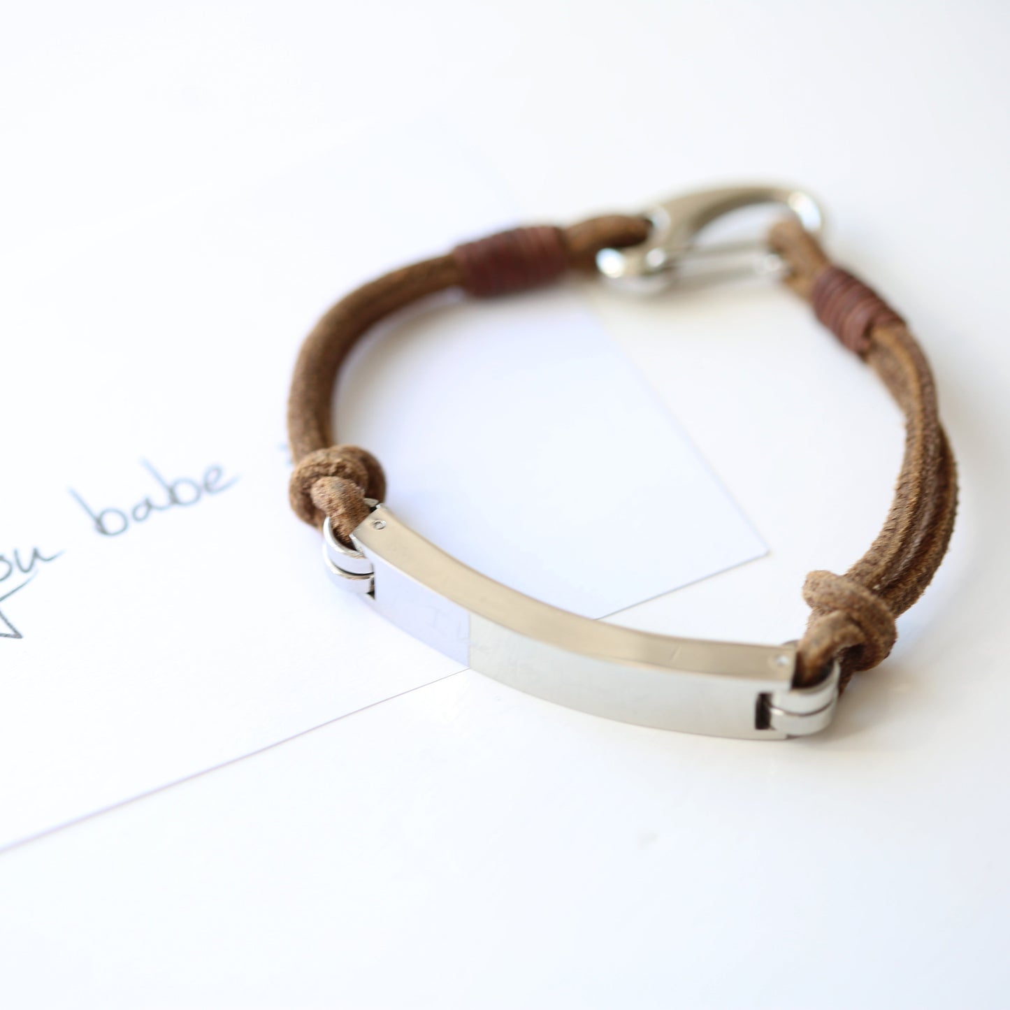 Bracelet en cuir tanné pour homme