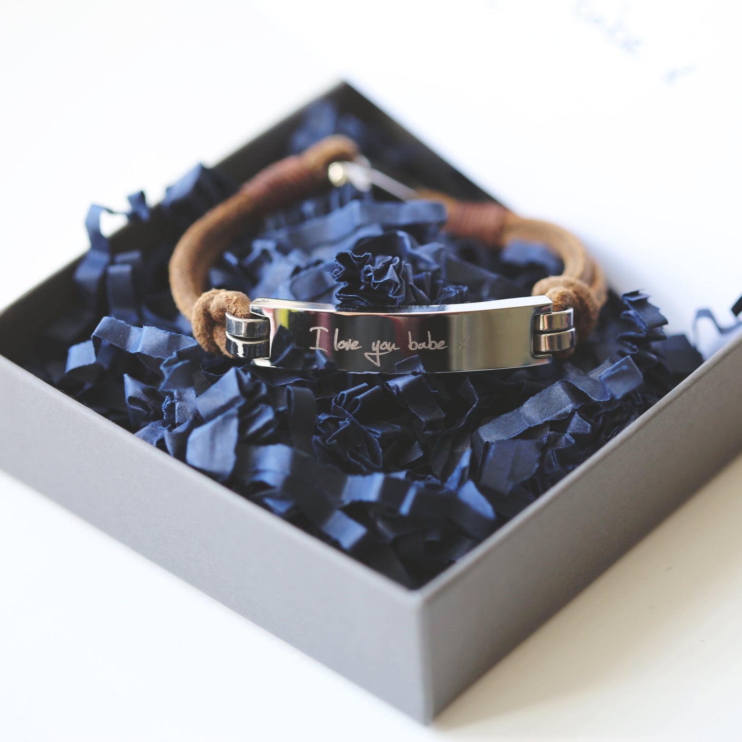 Bracelet en cuir tanné pour homme