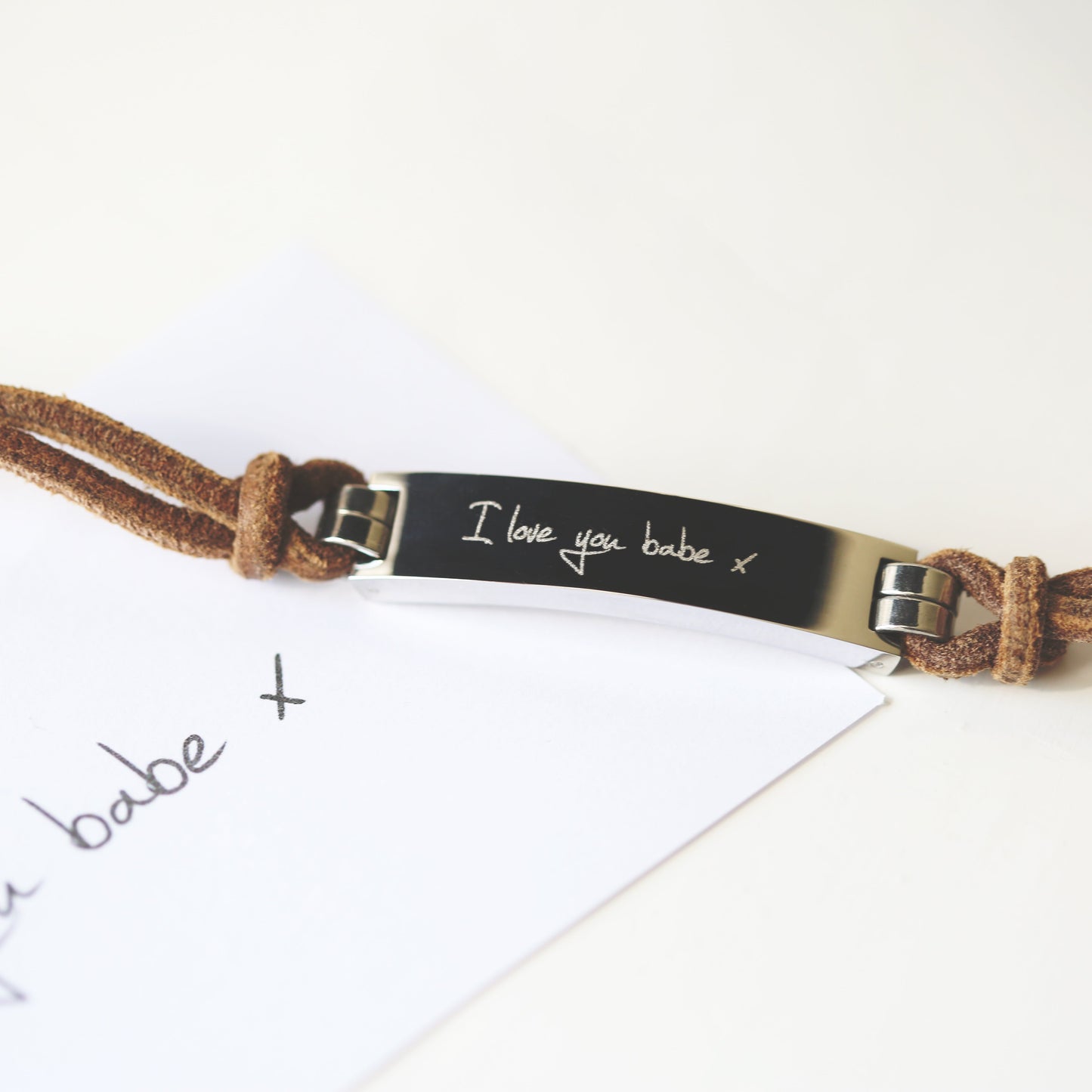 Bracelet en cuir tanné pour homme