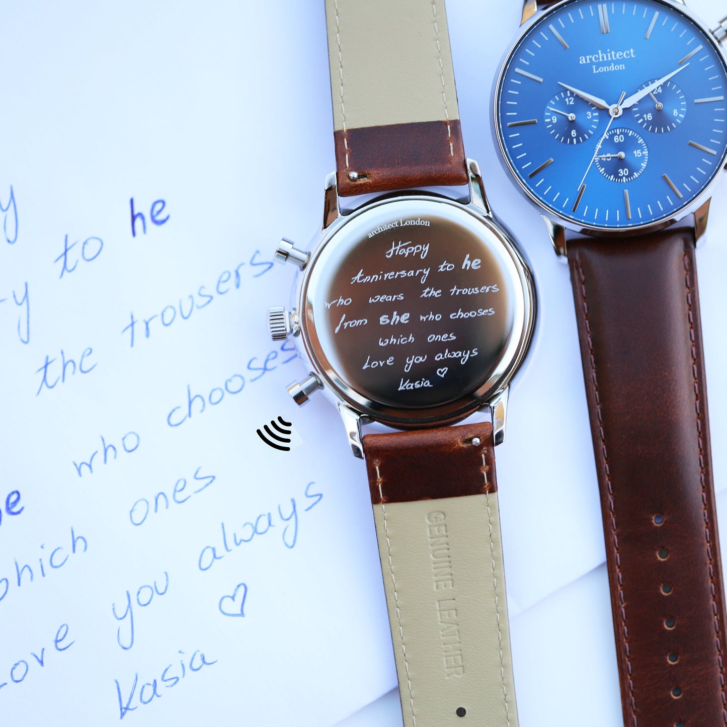 Montre à paiement sans contact - Motivator bleu pour homme + bracelet en noyer + gravure manuscrite