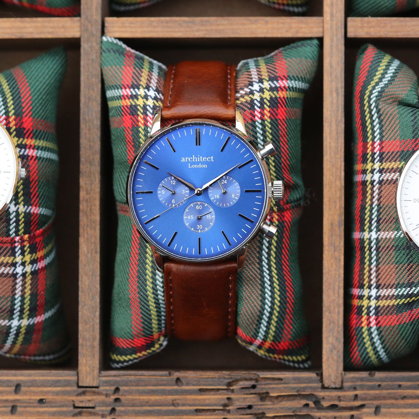 Montre à paiement sans contact - Motivator bleu pour homme + bracelet en noyer + gravure de police moderne