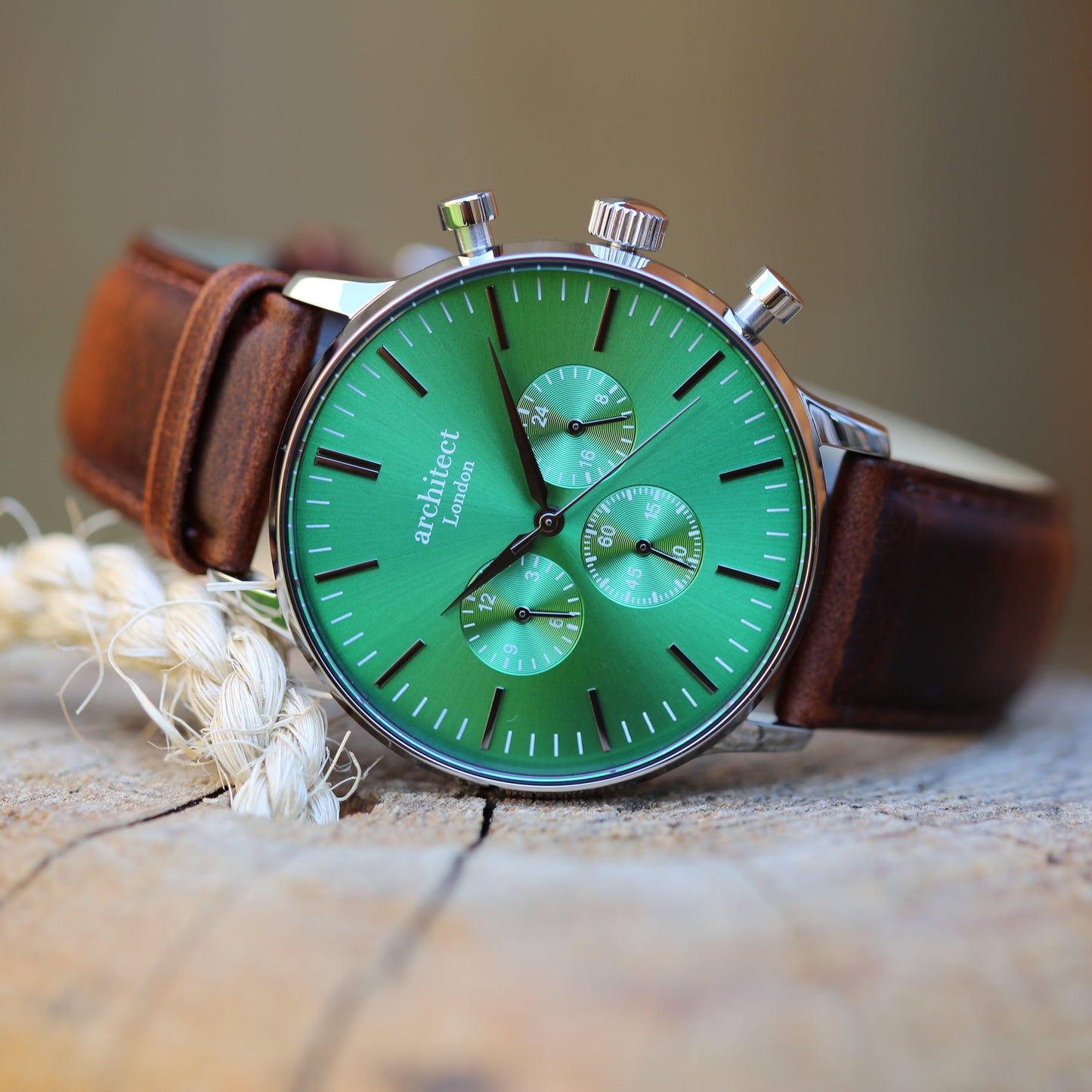 Montre à paiement sans contact - Motivator vert Envy pour homme + bracelet en noyer + gravure de police moderne