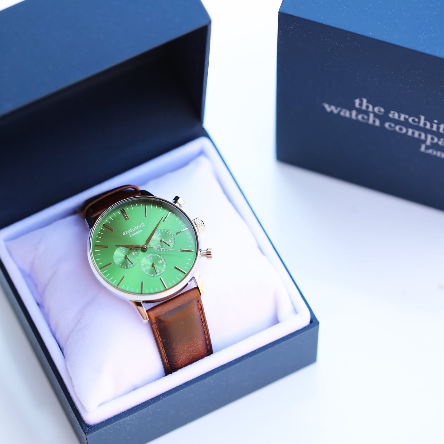 Montre à paiement sans contact - Motivator vert Envy pour homme + bracelet en noyer + gravure de police moderne