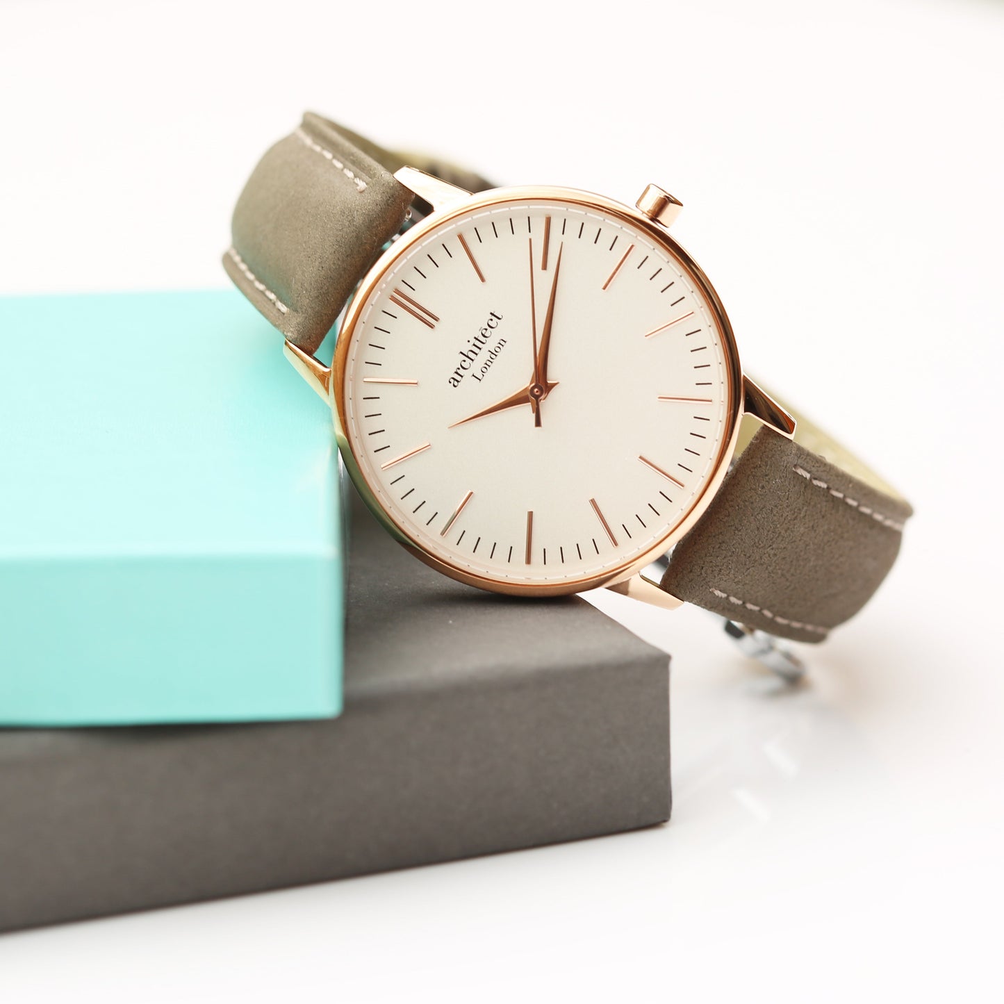 Ladies Architēct Blanc - Modern Font Engraving + Light Grey Strap