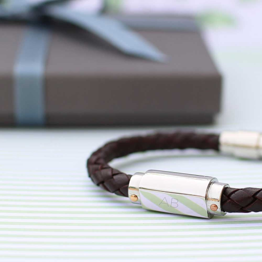 Bracelet en cuir torsadé personnalisé