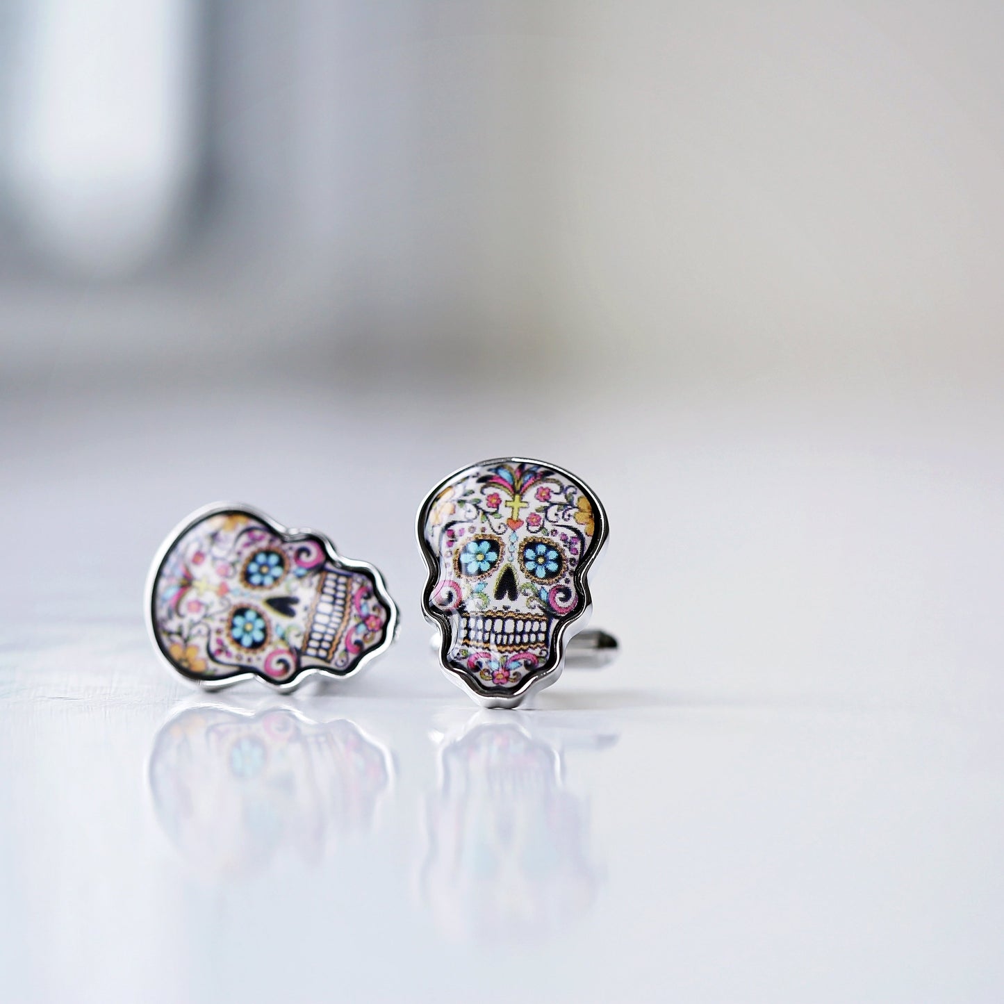 Boutons de manchette tête de mort + boîte gravée