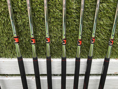 Dunlop MAX Golf Set with Matching Woods, 64° Wedge & Jaxx Stand Bag