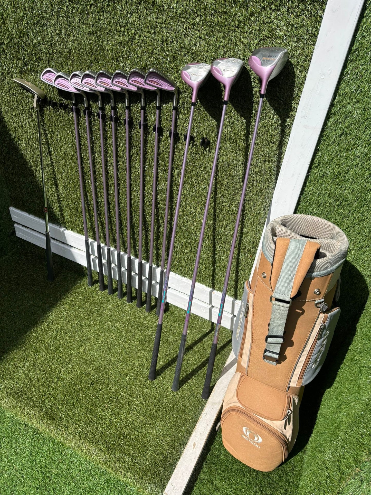 Maruman Lucero Ladies Golf Set (4–SW Irons) + Driver, 3 & 5 Woods + Matching Bag