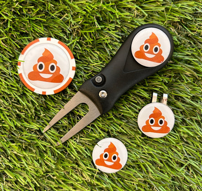 Golf plastic Pitchfork Magnetic Hat Clip With 3 Poo Emoji Markers And Poker chip