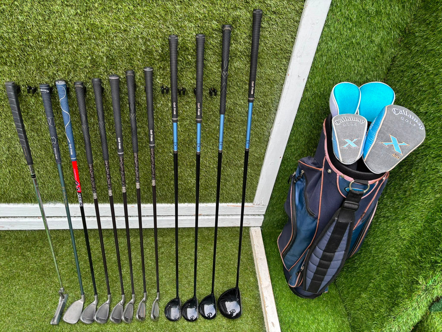 Ladies Golf Set – Callaway Big Bertha Irons, Callaway X Woods (Driver, 3, 5 & 7), HEXSERT HM-1 Putter & Cart Bag
