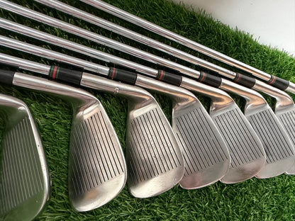 Men’s Right-Handed Petron Golf Set – Ideal for Beginners to Mid Handicap Golfers - everything you need to get out on the course and all in excellent used condition!