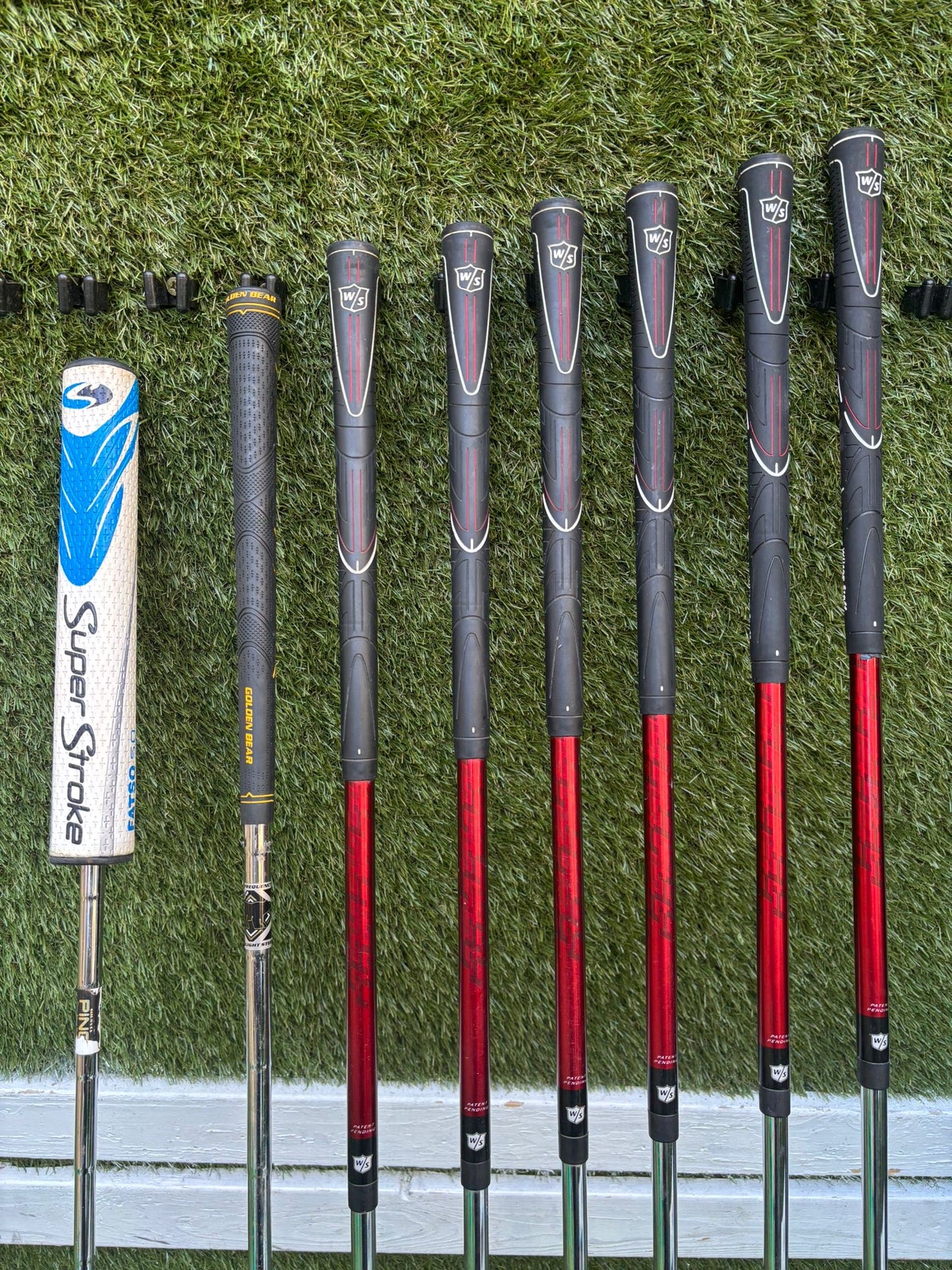 Wilson Staff Di11 Golf Set with Mizuno MX-700 Driver, Ping DSE Pengyo Putter & Cobra Stand Bag