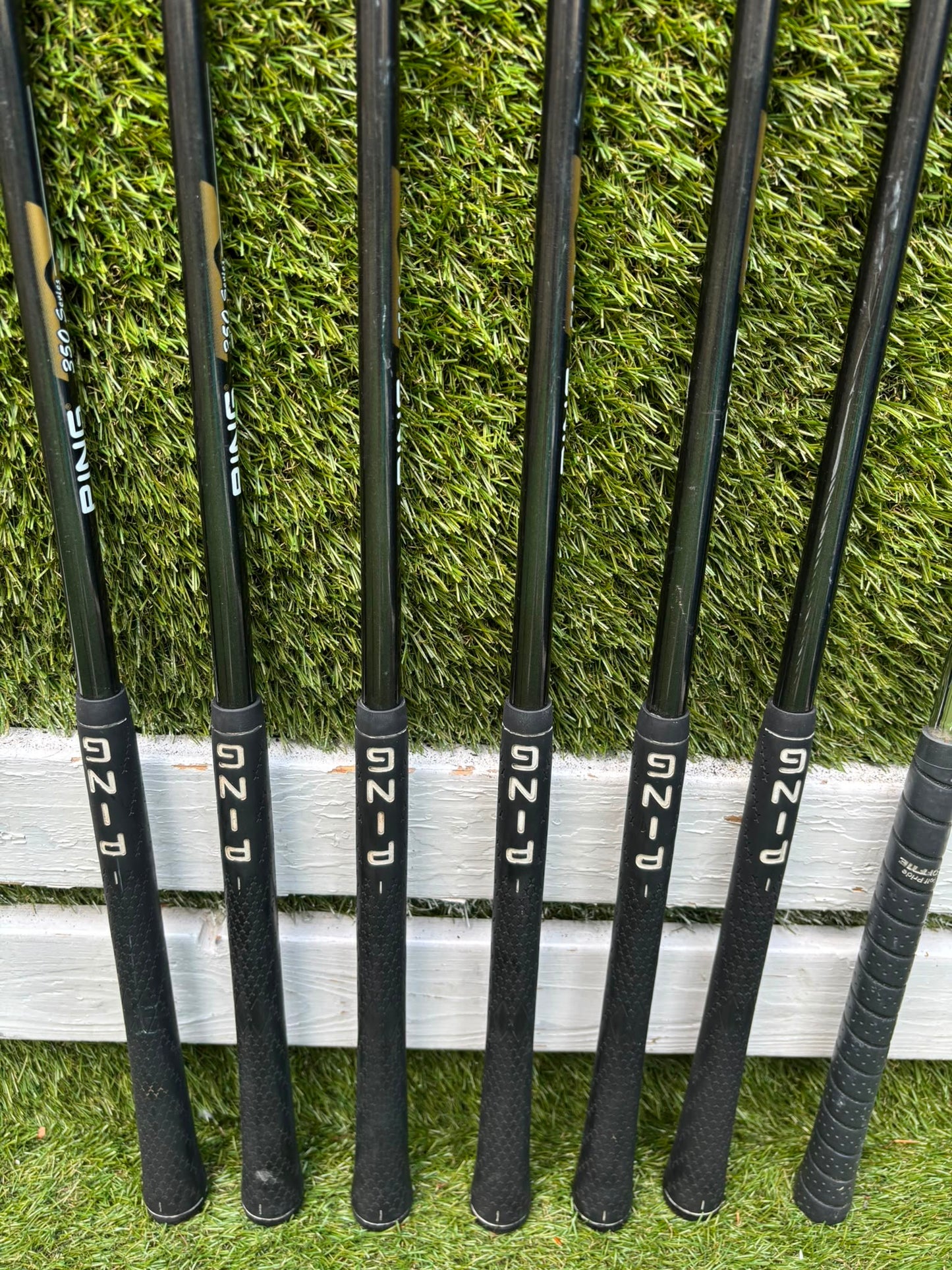 Ping Eye2+ Blue Dot Graphite Irons, Brand New Wilson D7 Driver, Ping G5 Woods & Ping Traverse Cart Bag