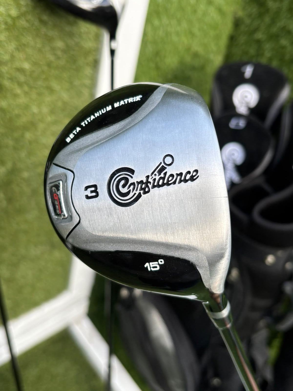 Confidence CG460 3–SW Irons, 10.5° Driver, 3 & 5 Woods, Putter & Matching Bag – Unused Condition