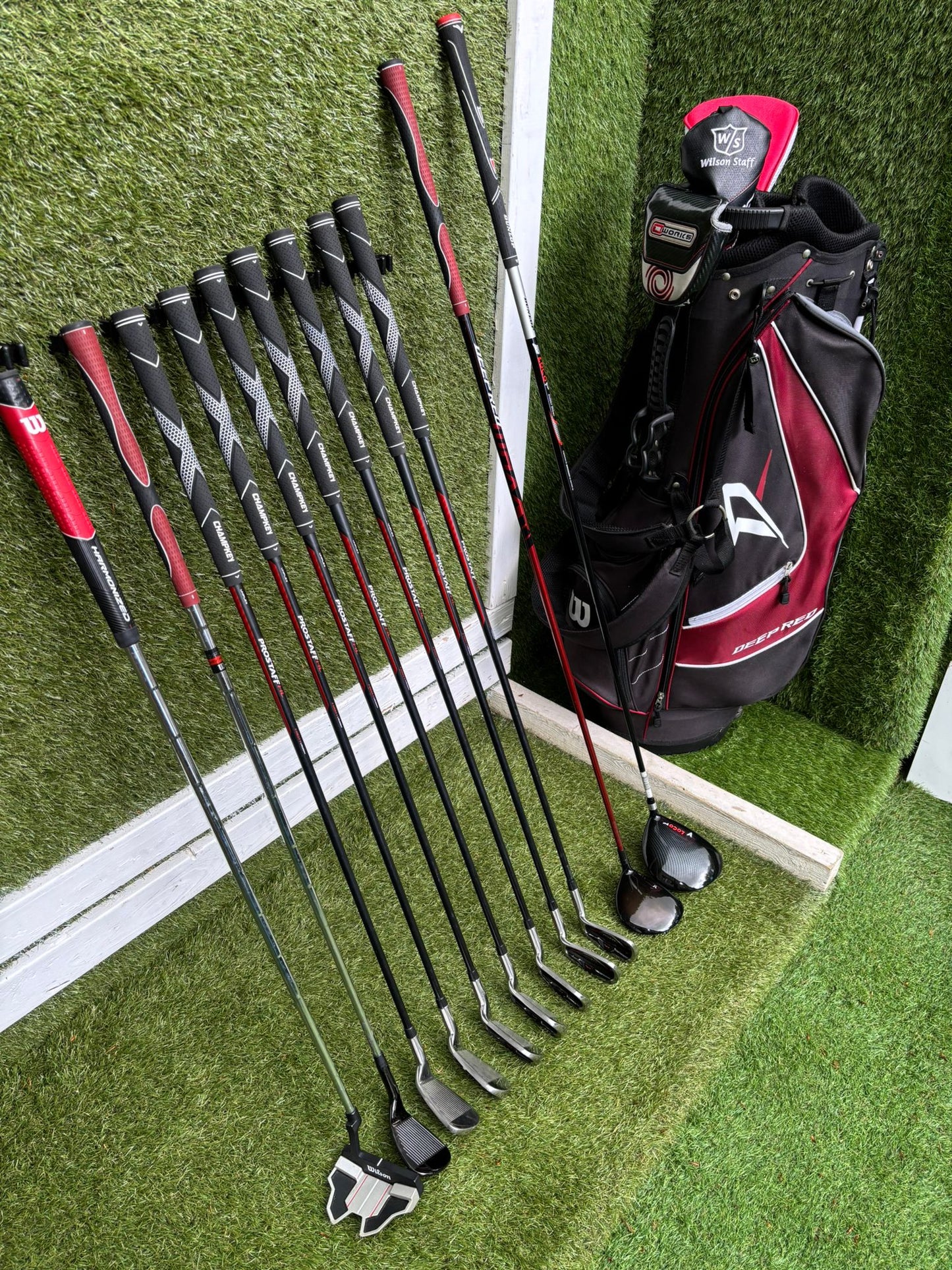 Wilson ProStaff HL Graphite Golf Set + Deep Red Woods & Wilson Deep Red Stand Bag